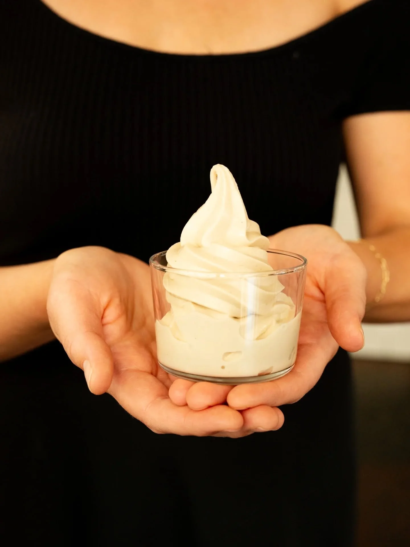 we’re celebrating five fabulous years of sabine ✨ and the party isn’t over yet! our anniversary week runs through friday 10/24, and we’d love for you to join us 💛
enjoy $5 specials all week long:
🥙 mezze & soft serve all day