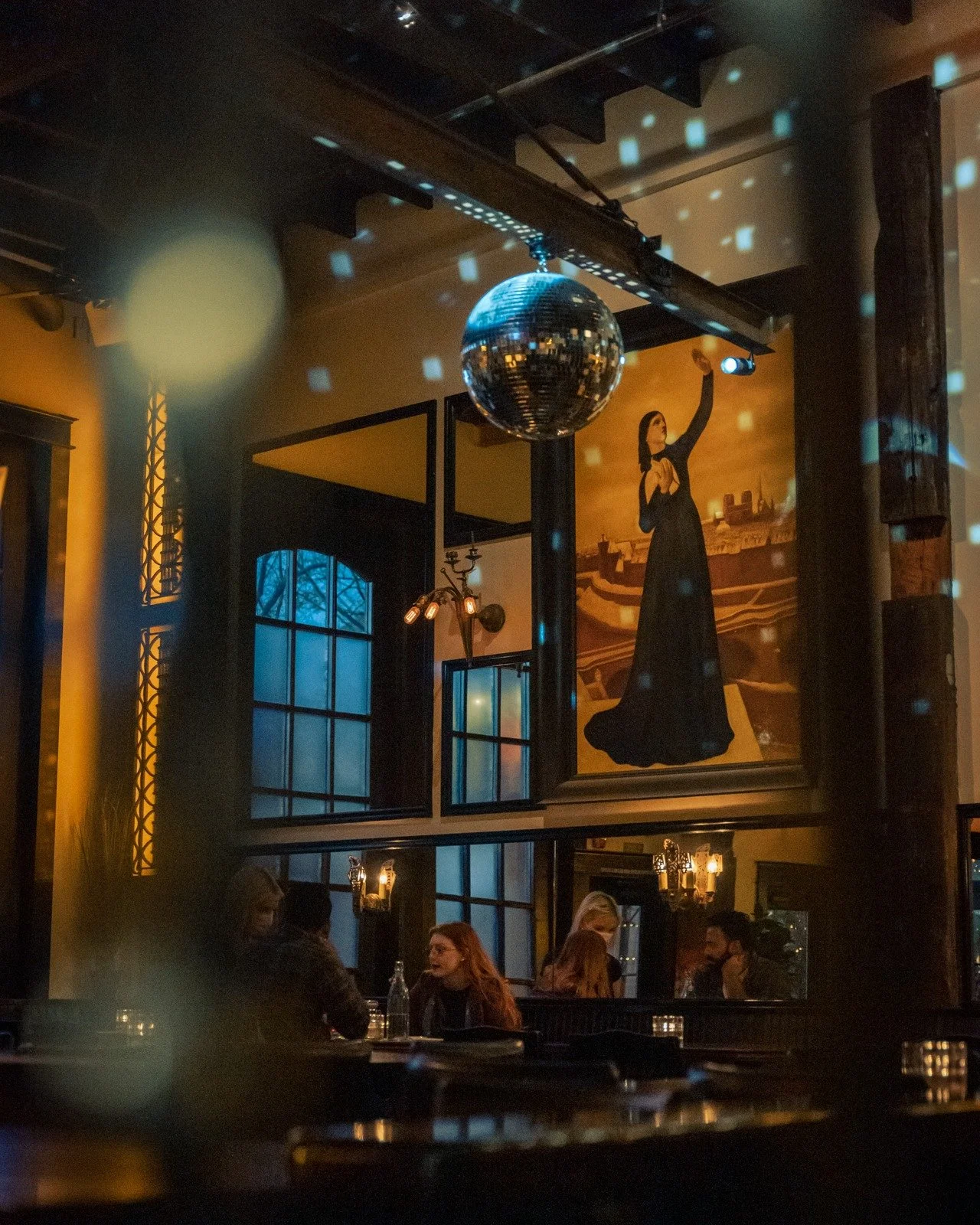 october is packed with reasons to celebrate (and party!) 🎉
it's still our 5-year anniversary week (through friday 10/24!) with $5 specials: 
mezze + soft serve all day, espresso martinis during happy hour, and chambongs in the evening 🥂 come toast