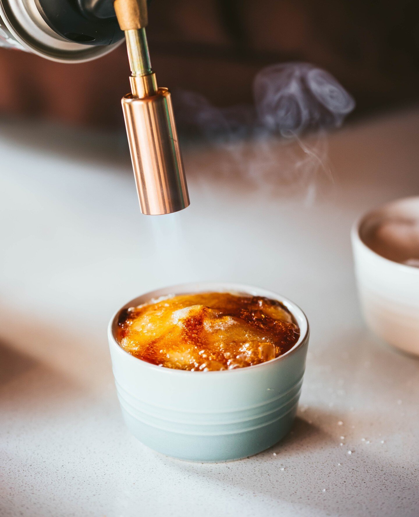 Creme Br&ucirc;l&eacute;e at home has never been easier. ⁠
⁠
Pop our Vanilla Bean Br&ucirc;l&eacute;e into a ramekin, sprinkle a thin layer of sugar and blowtorch or broil until sugar melts and browns. ⁠
⁠
Et voil&agrave;! You have a delicious French