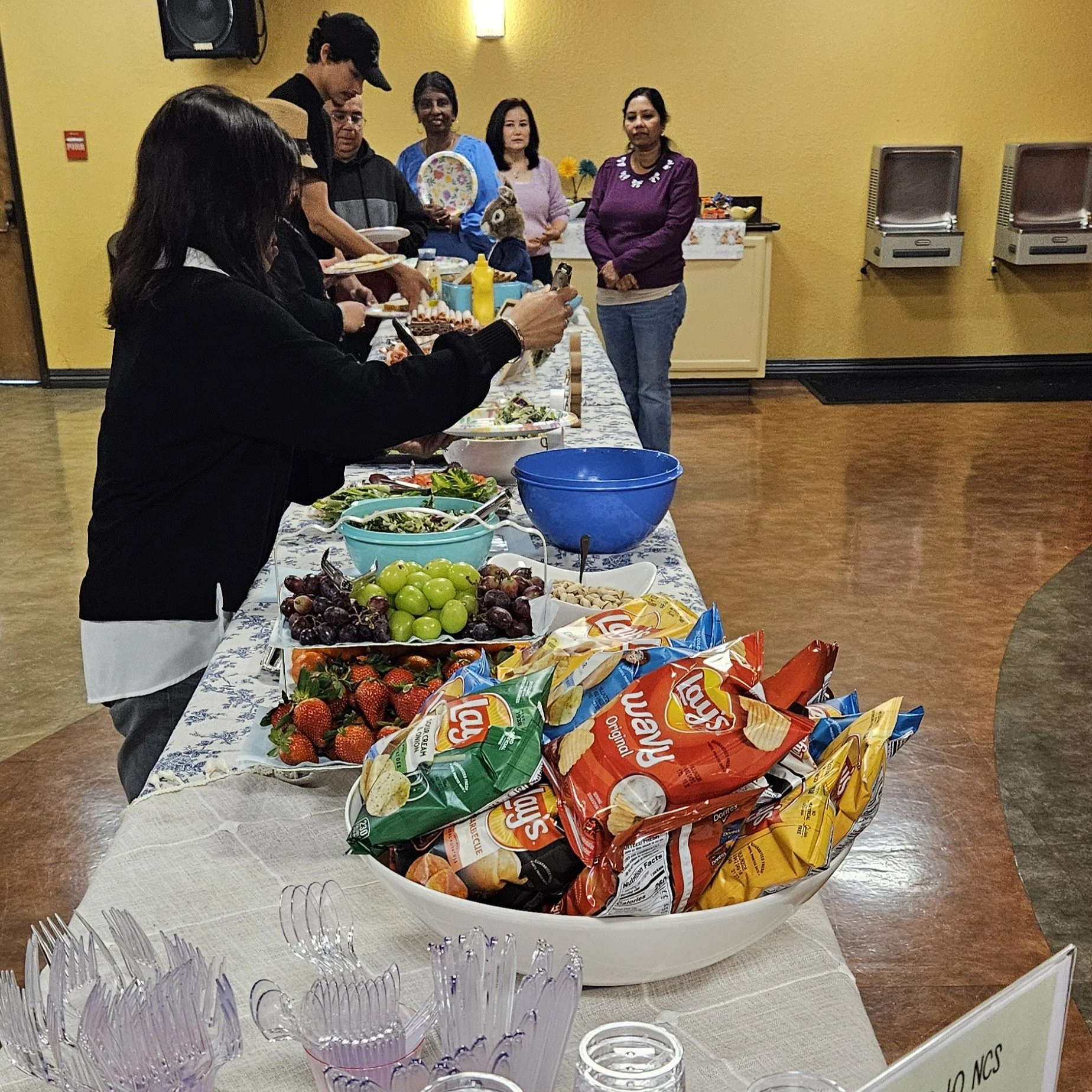 🥗🥪✨ Good food. Good people. Good gifts.

Midway through our Spiritual Retreat last Friday, our whole Agape Schools family gathered at NCP for a beautiful buffet lunch &mdash; salads, sandwiches, and treats &mdash; and a moment to just breathe, pray