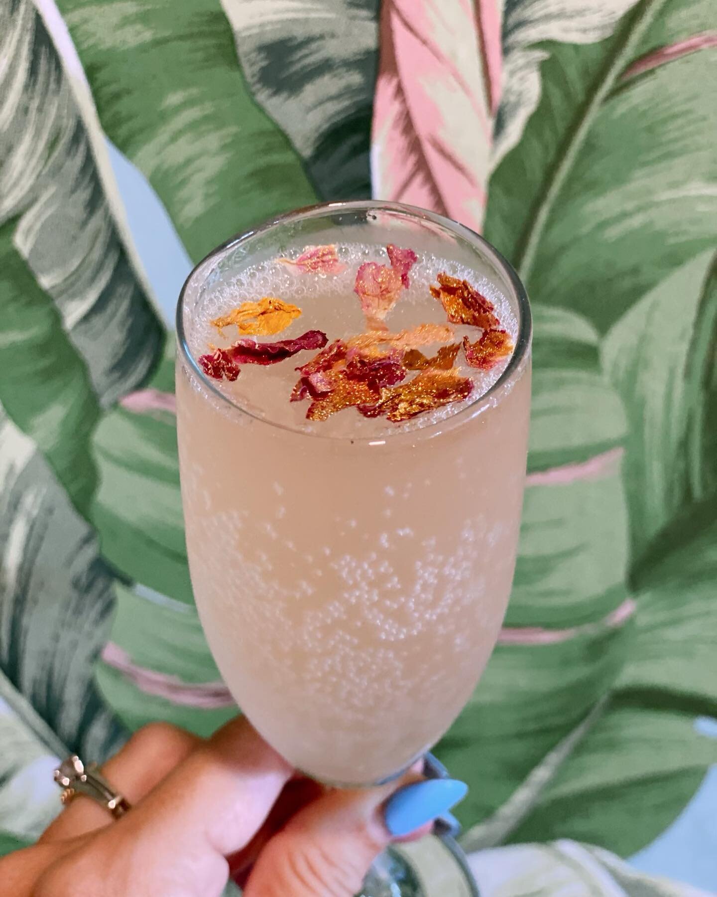 Mimosa of the day -The Flower: Grapefruit juice, rose liqueur, Prosecco, gold dusted rose petals! Come join us today and everyday 7am-2pm #stcroix #christiansted #brunch #mimosas #breakfast