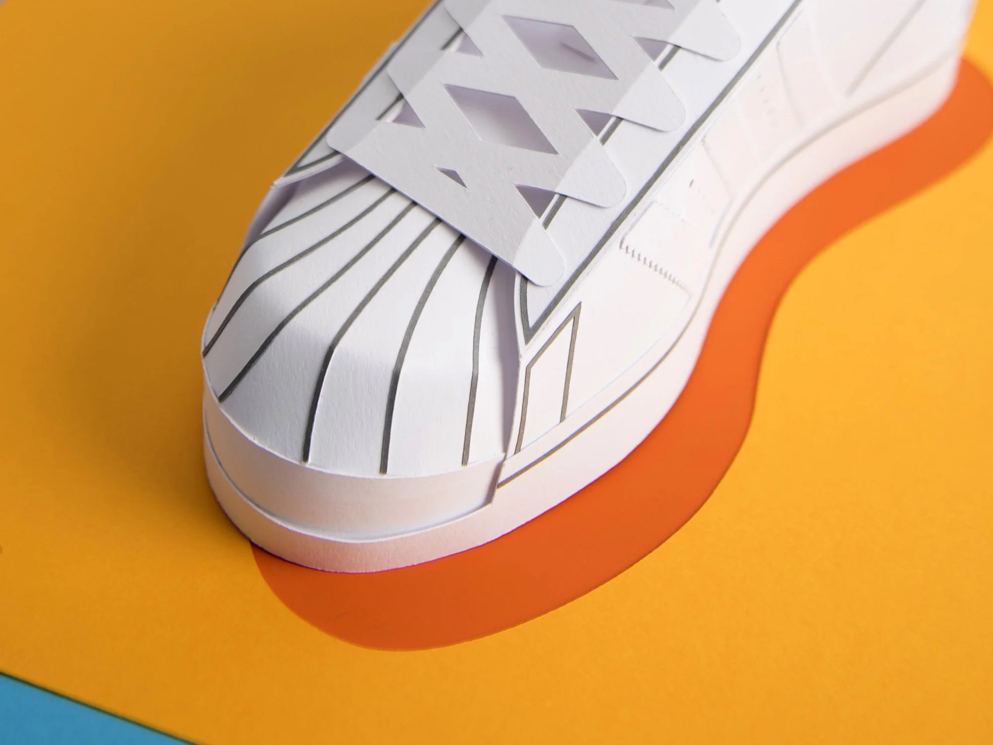 Adidas<br> − <br>Superstar Paper Toy to Customize