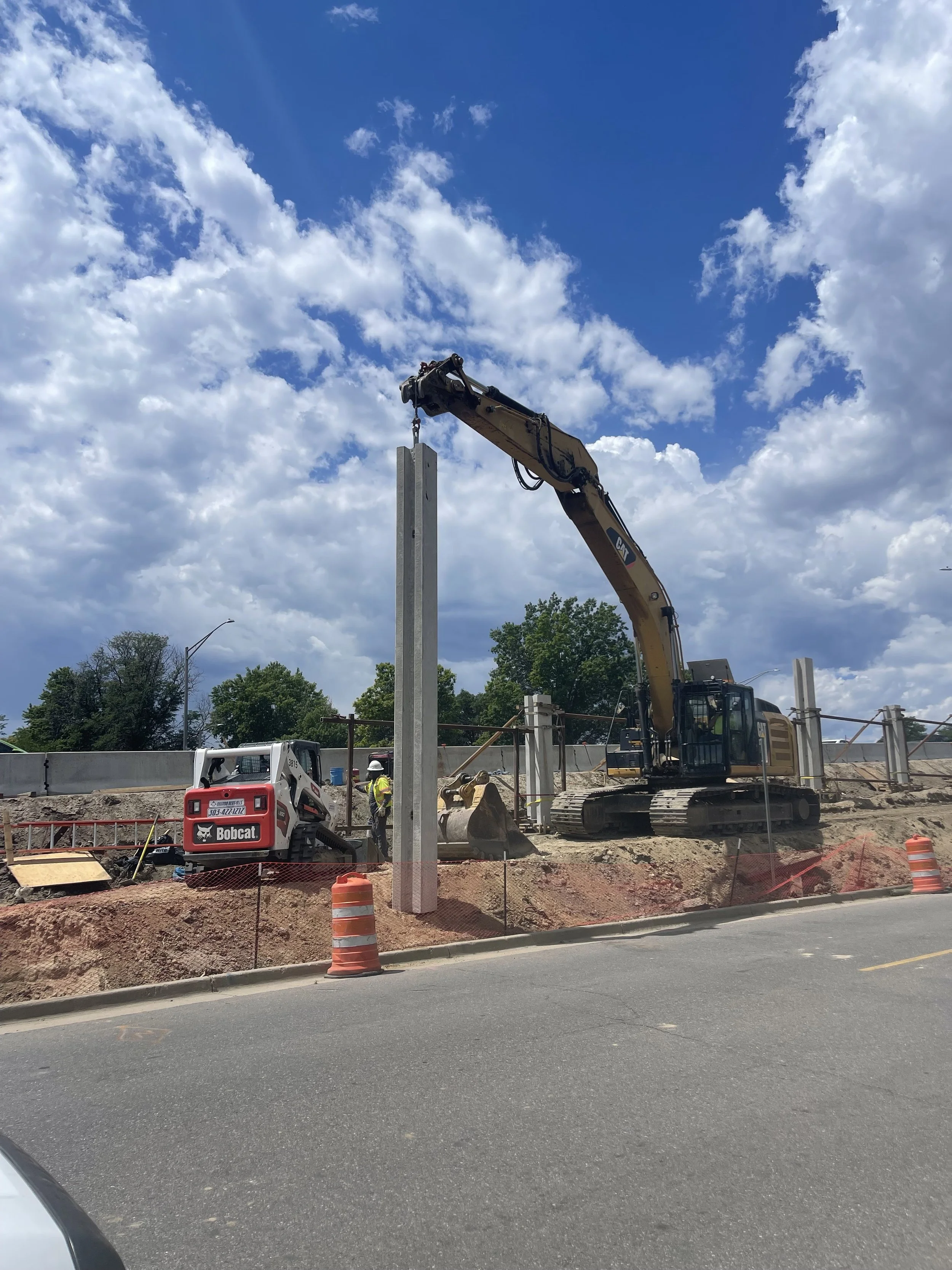 The Complete Guide to Excavators and Loaders: Choosing the Right Earthmoving Equipment for Your Colorado Project