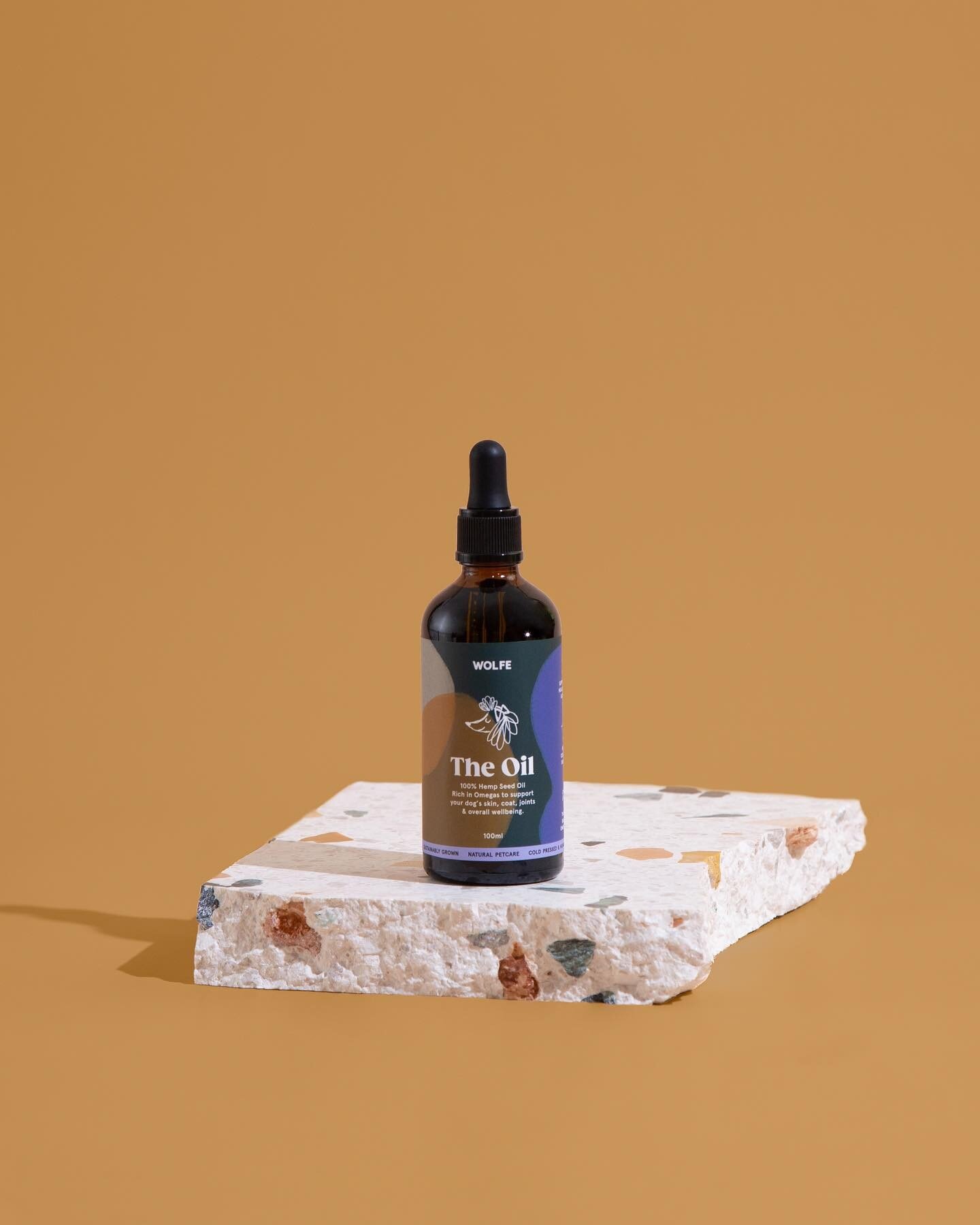 Amber bottles + beautiful labels + terrazzo. Key ingredients for the perfect minimal scene 🤌

Recent photography work for @wolfepetcare 
Design and direction by @heysoulstudio