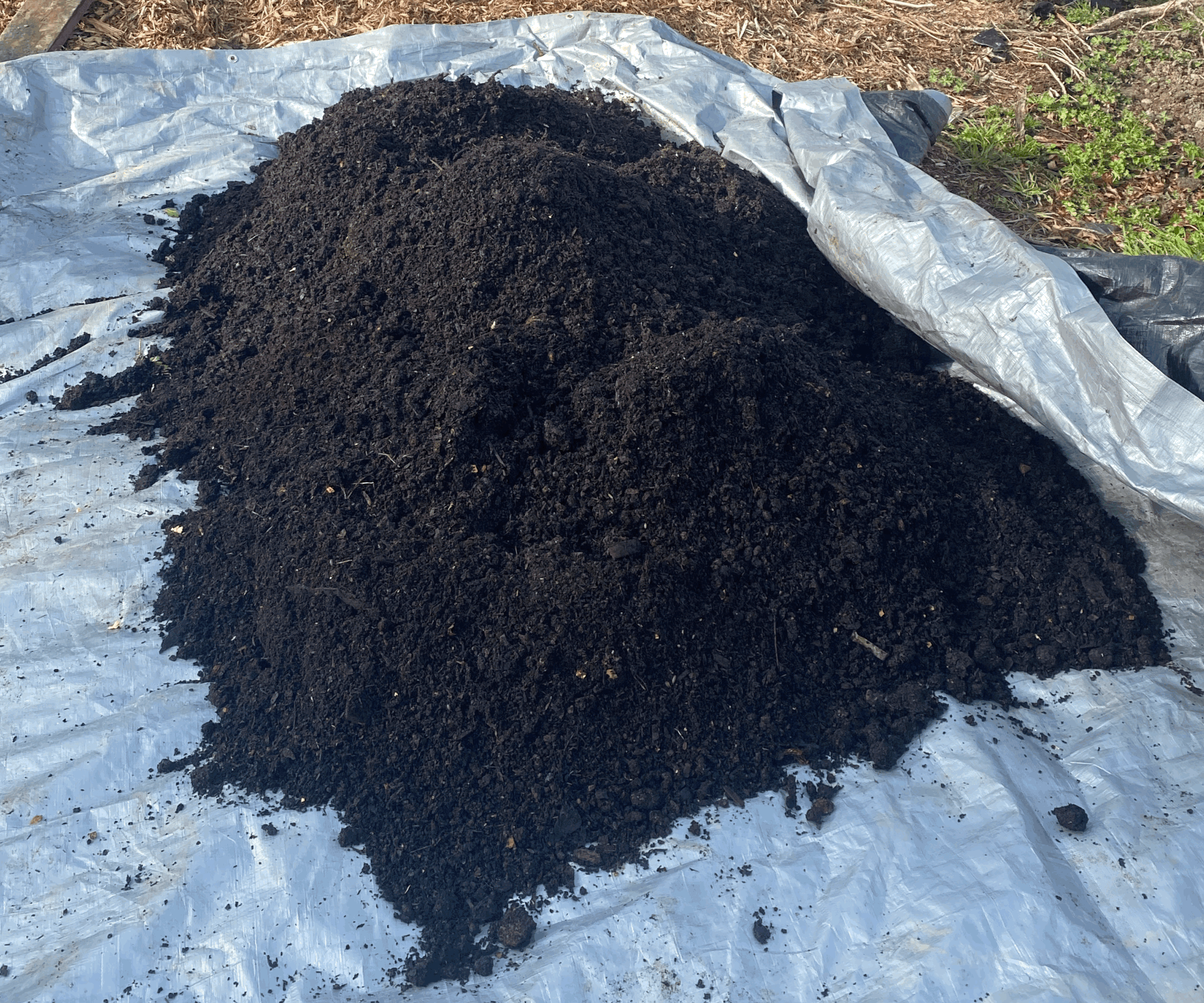 Premium Sifted & Cured Soil Booster Compost