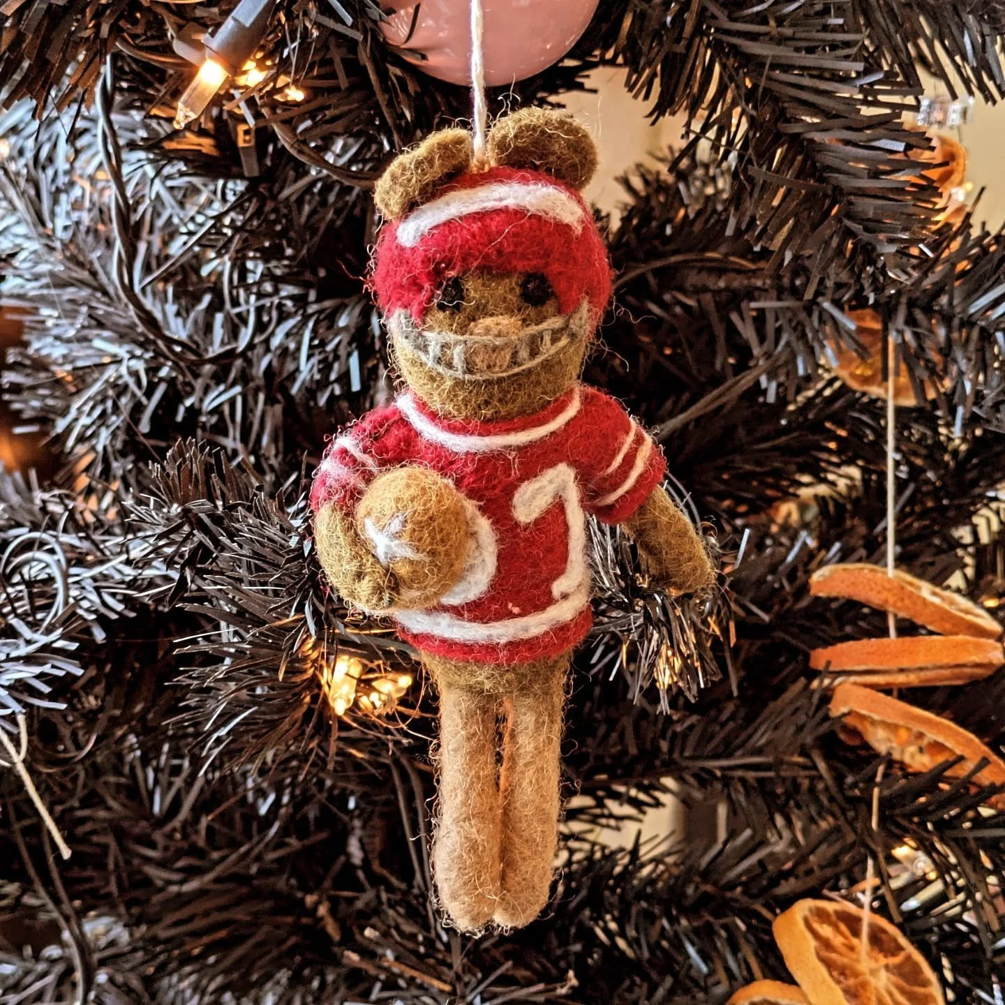 Join us for Twinkle Tuesdays from 6-8pm tonight at our Norman location! We'll have wine flowing and all the sustainable gifts you can dream up. The holidays are a perfect time to give the gift of helping your loved ones on their sustainable journey a