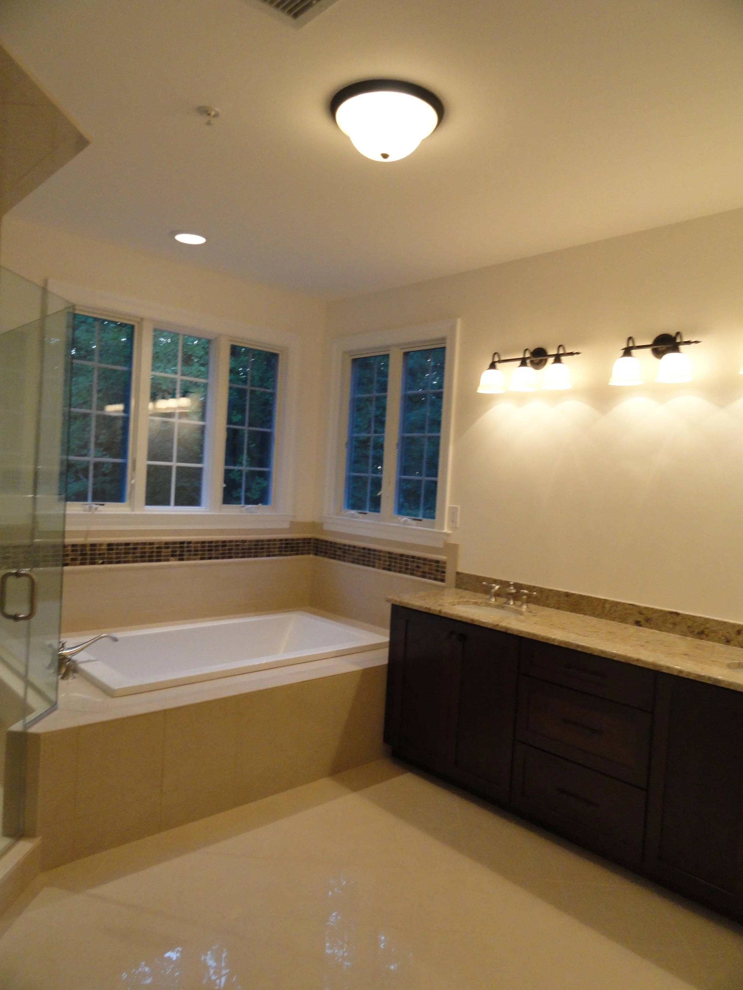 WAYNE_MASTER BATH 2.JPG