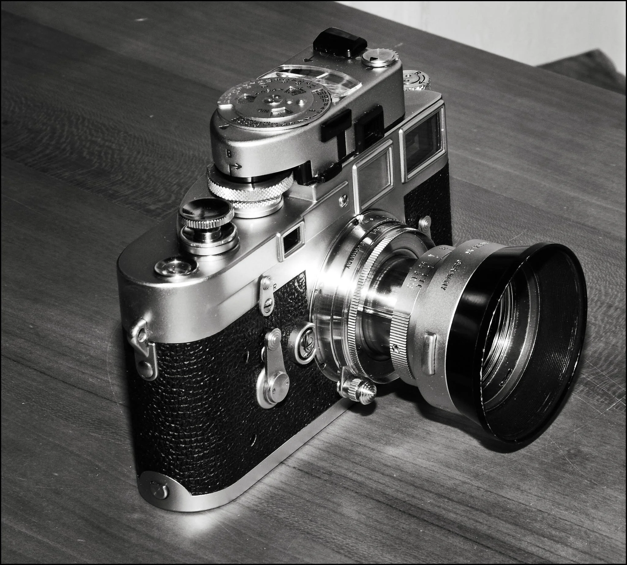 Leica M3 with Cron lens (50mm f2)