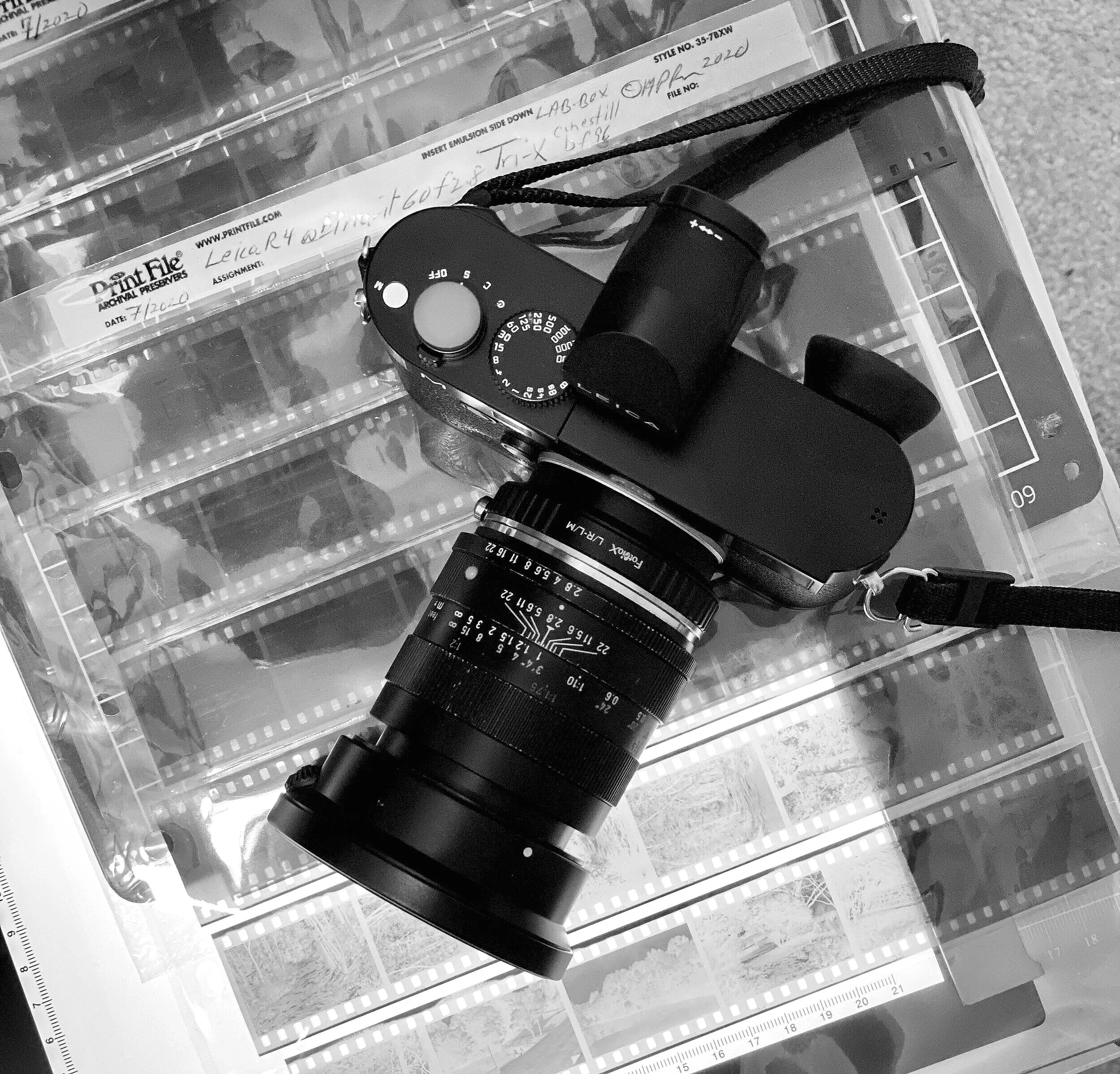 Leica  and negatives