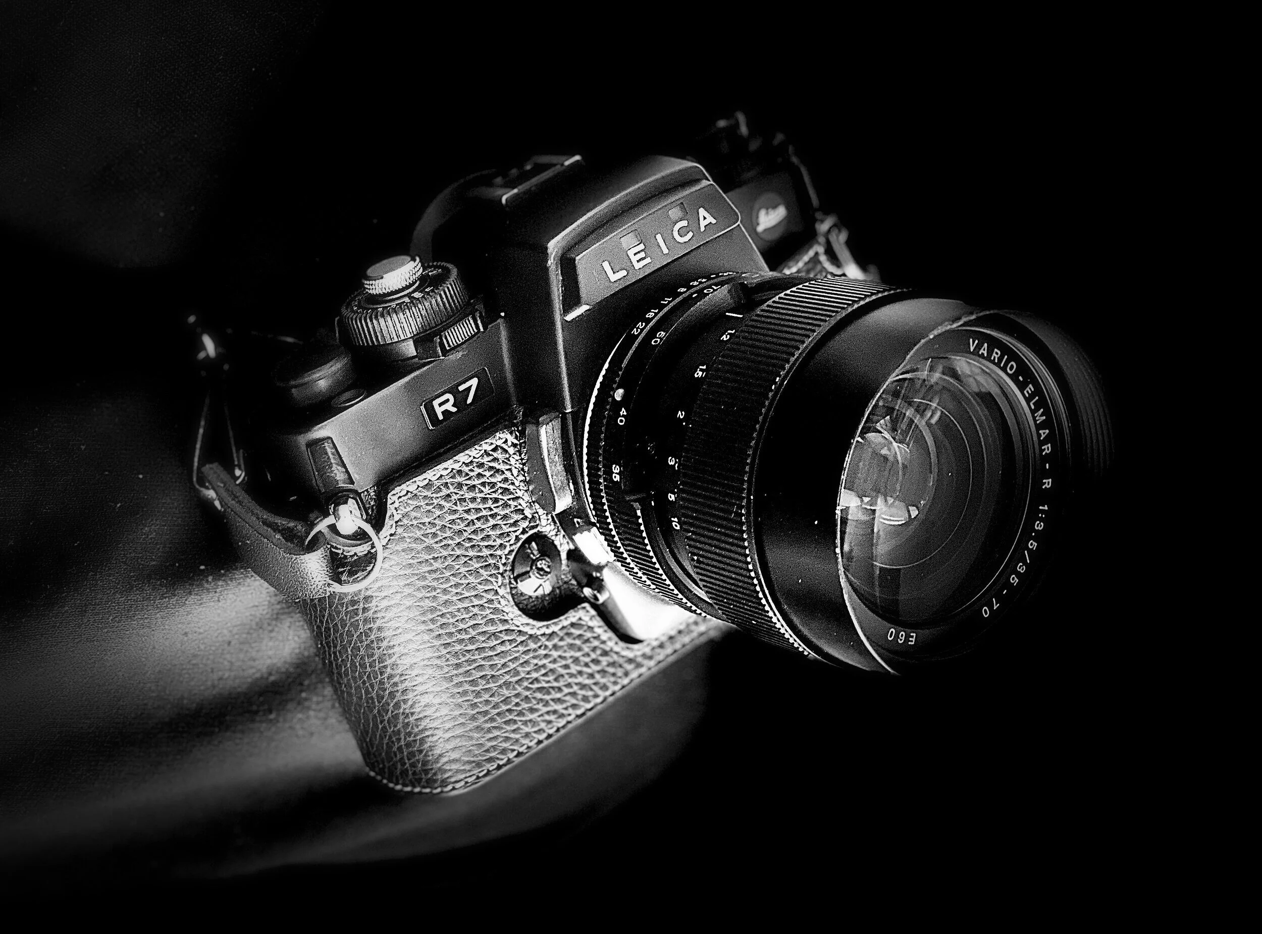Leica R7