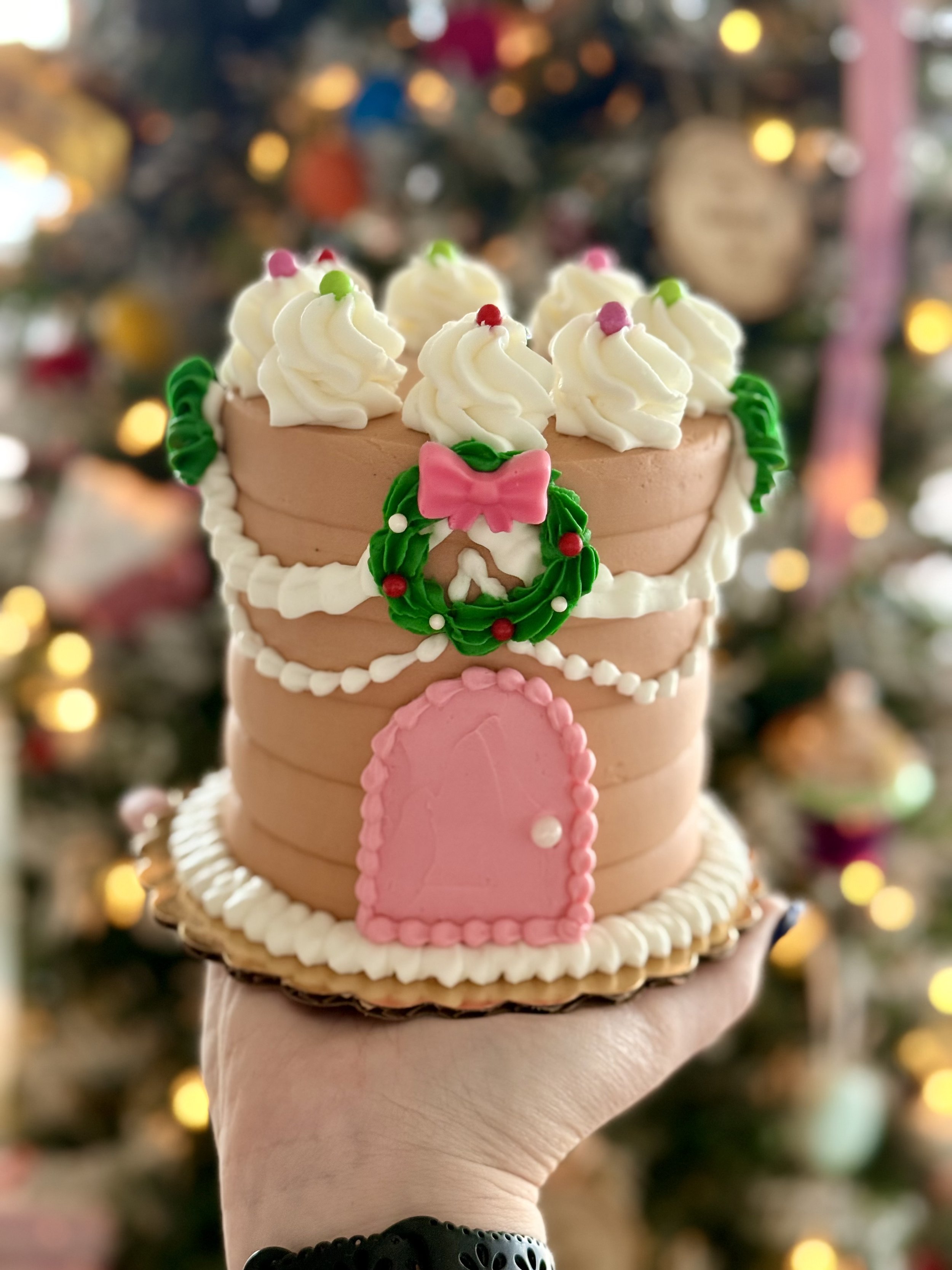 Gingerbread Holiday Cake
