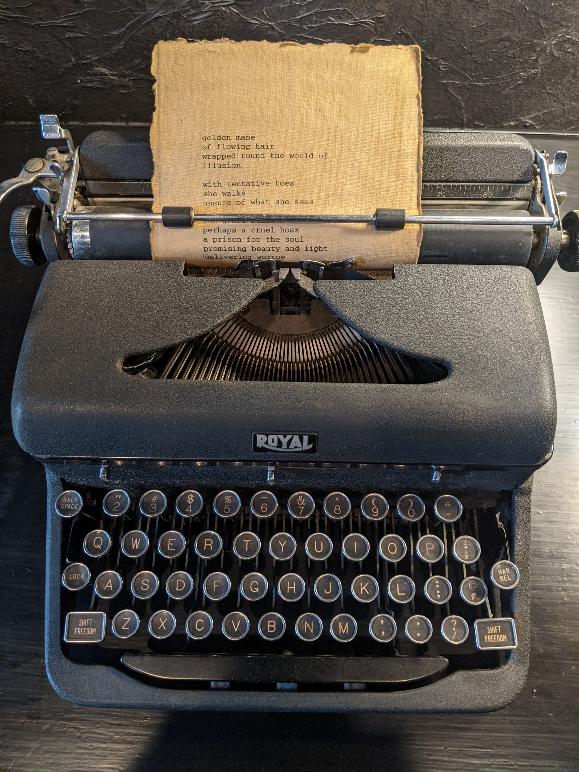 typewriter-glimmer-clean.png