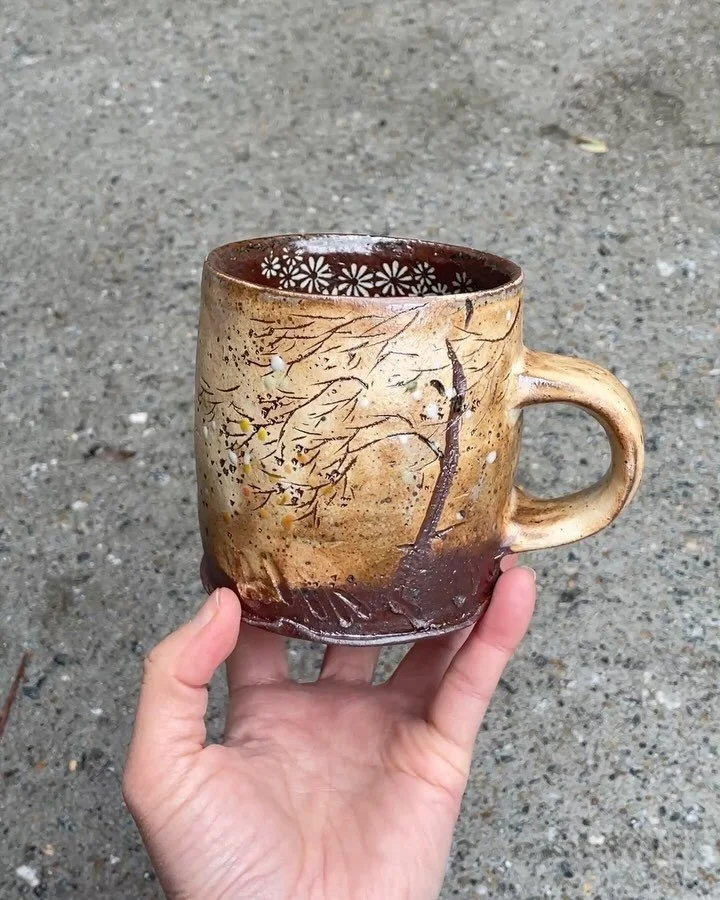 Mugs ☕️
.
.
.
.
.
.
.
.
.
#coffee #coffeemug #mug #coffeetime #artist #artworks #ceramics #pottery #pot #clayart #claywork #clayartist #wintervibes #winter #teatime #teacup #tea #tealover
