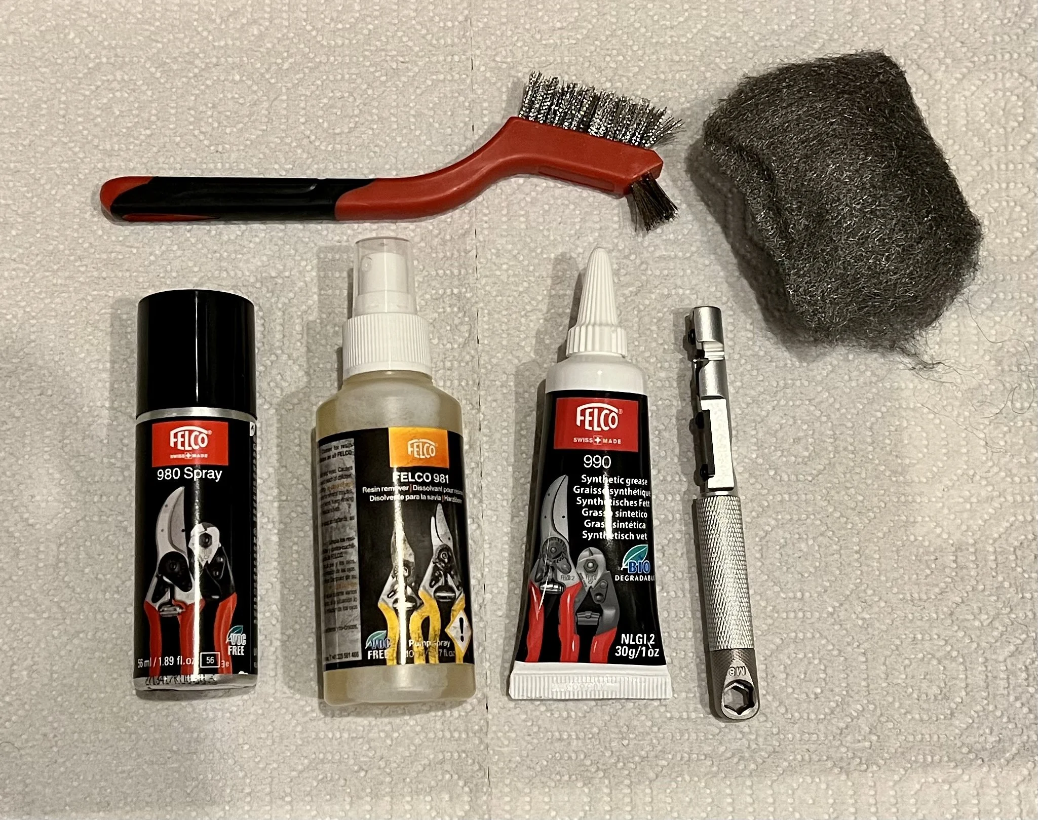 How to disassemble, clean and sharpen Felco pruners (a tutorial with