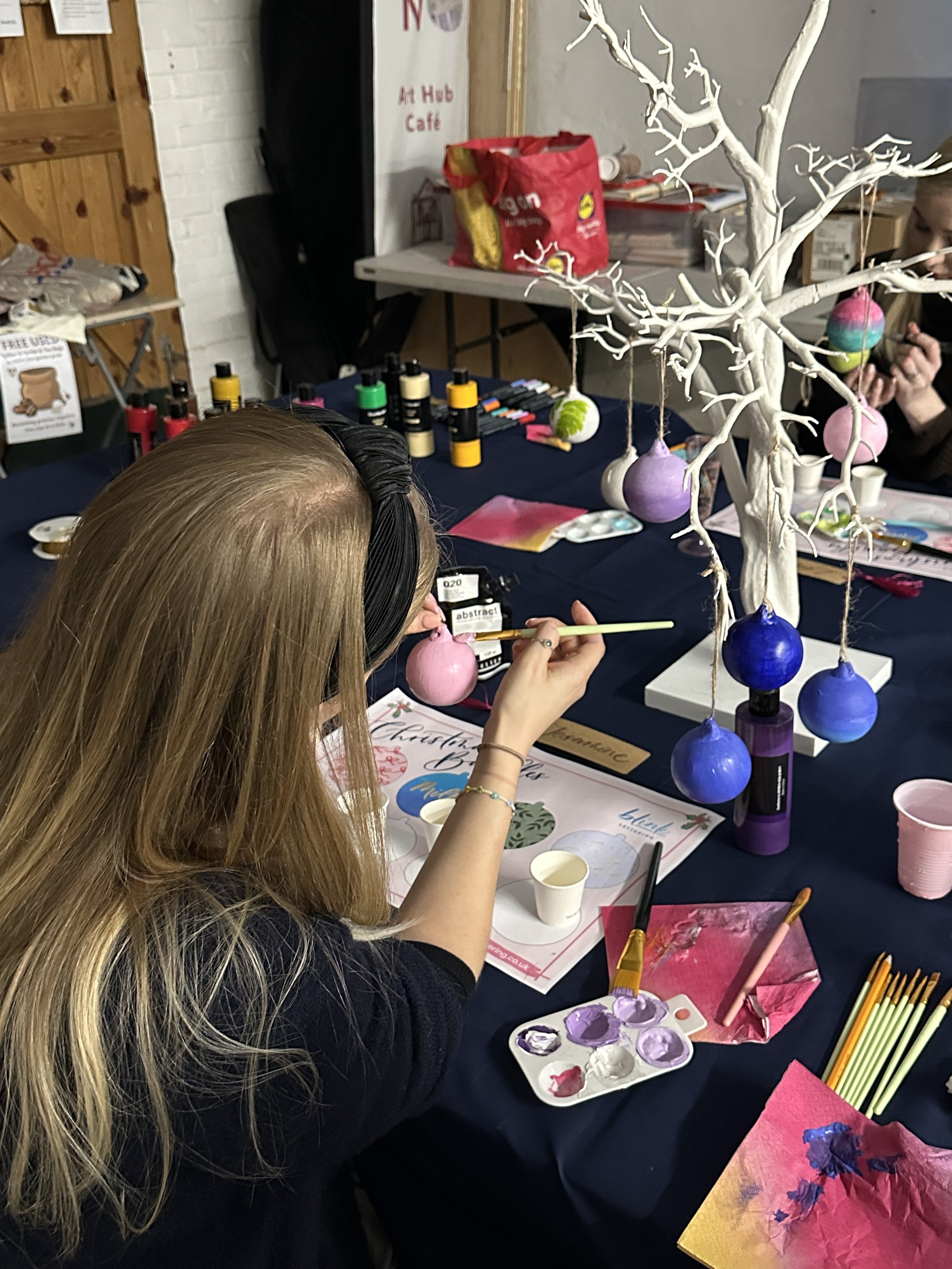 bauble-painting-blink.JPG