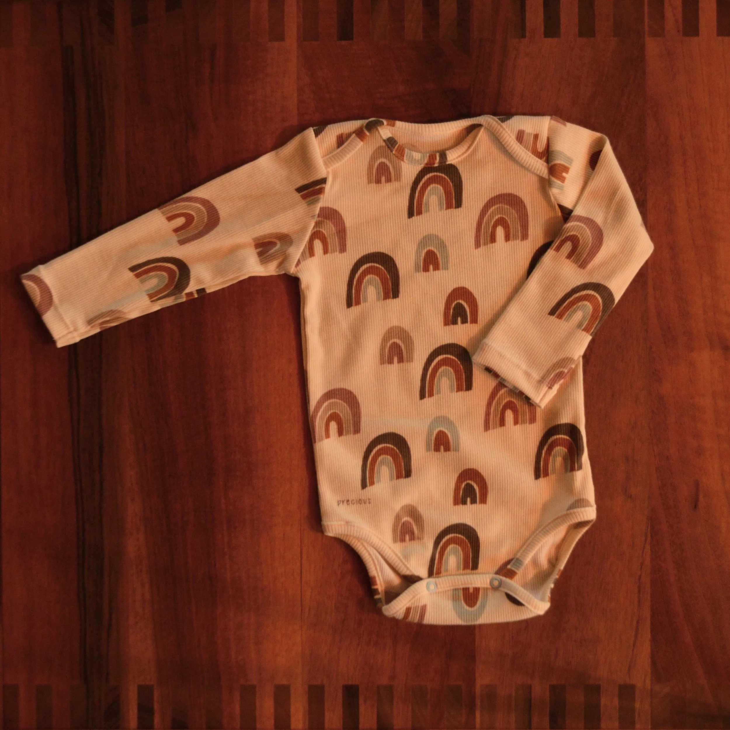 Ilya - Rainbows // Grösse 80 // Gots-Ribbed Knit // 32 CHF