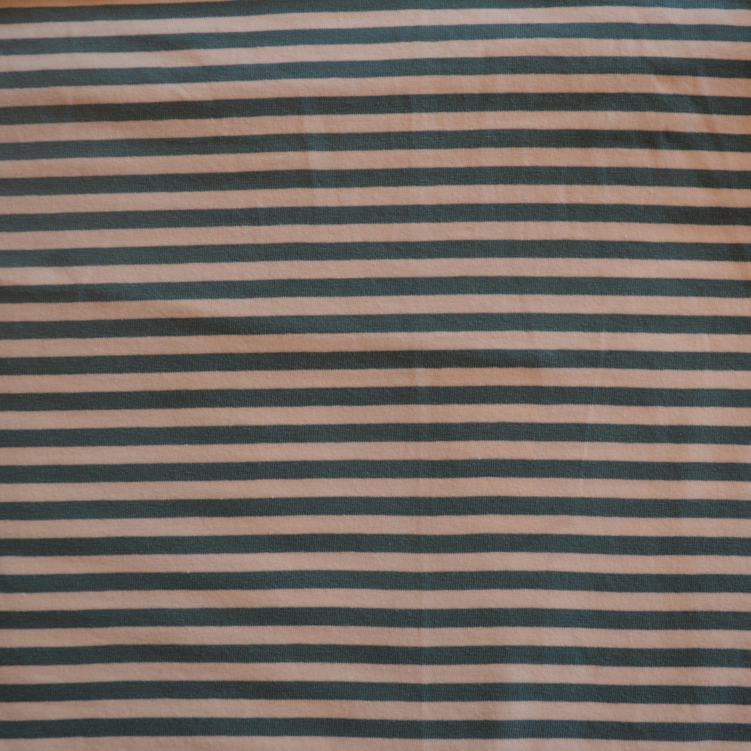 Jersey // Jeansblaui Streiffe