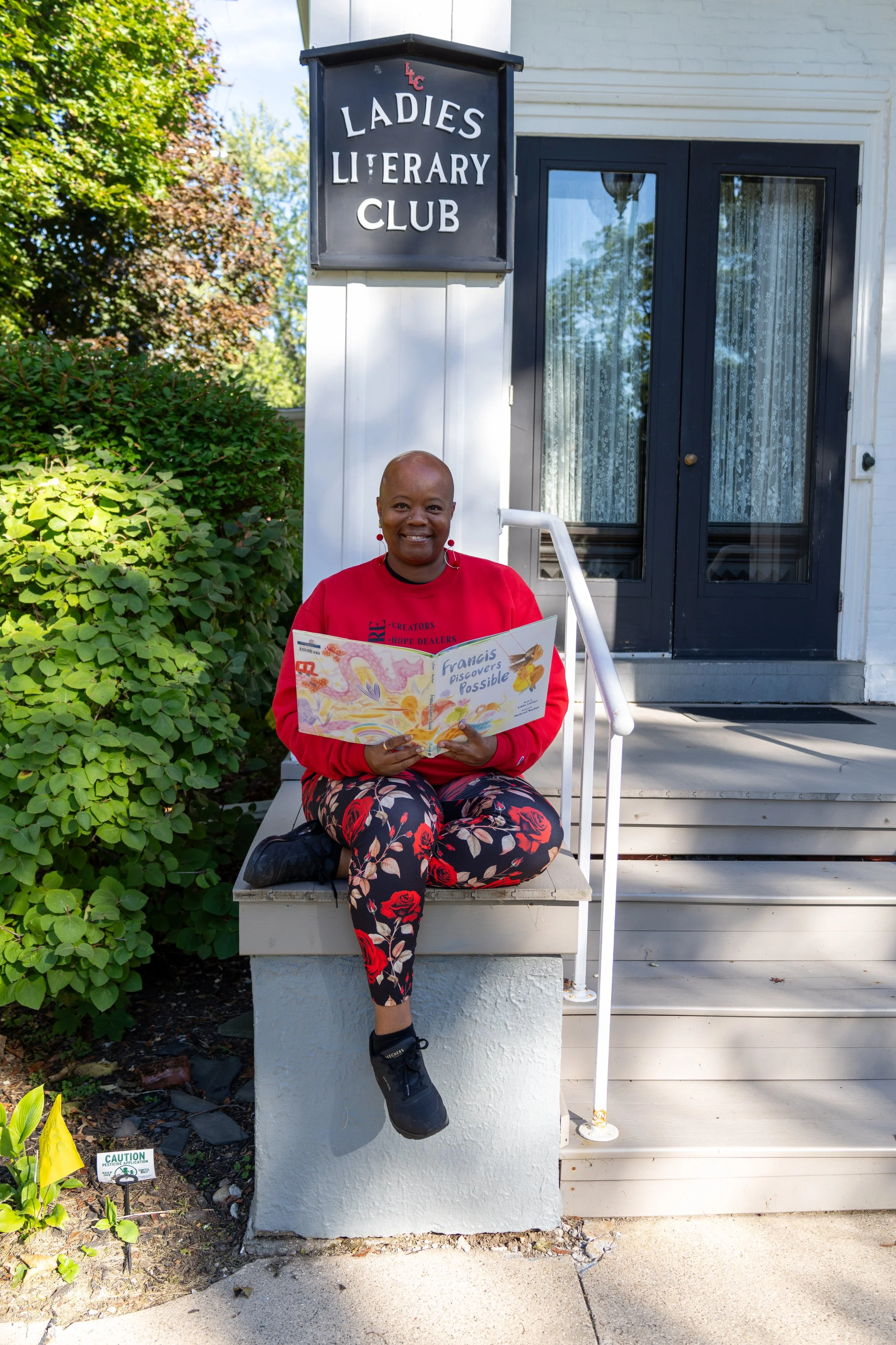 Kallista Marie (Founder/Executive Director)