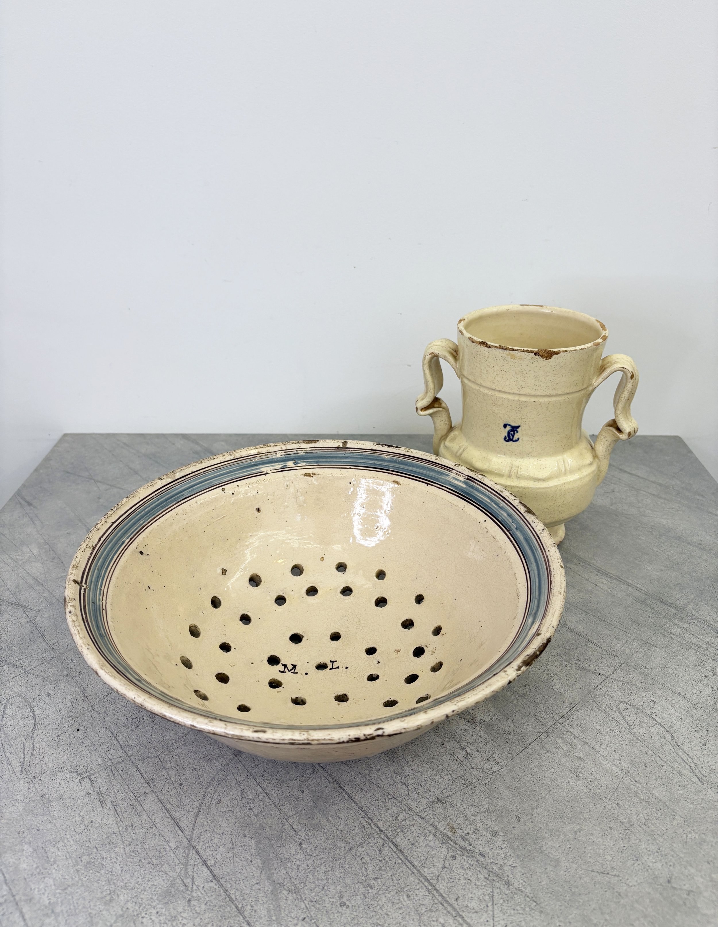 antique Apulian ceramics