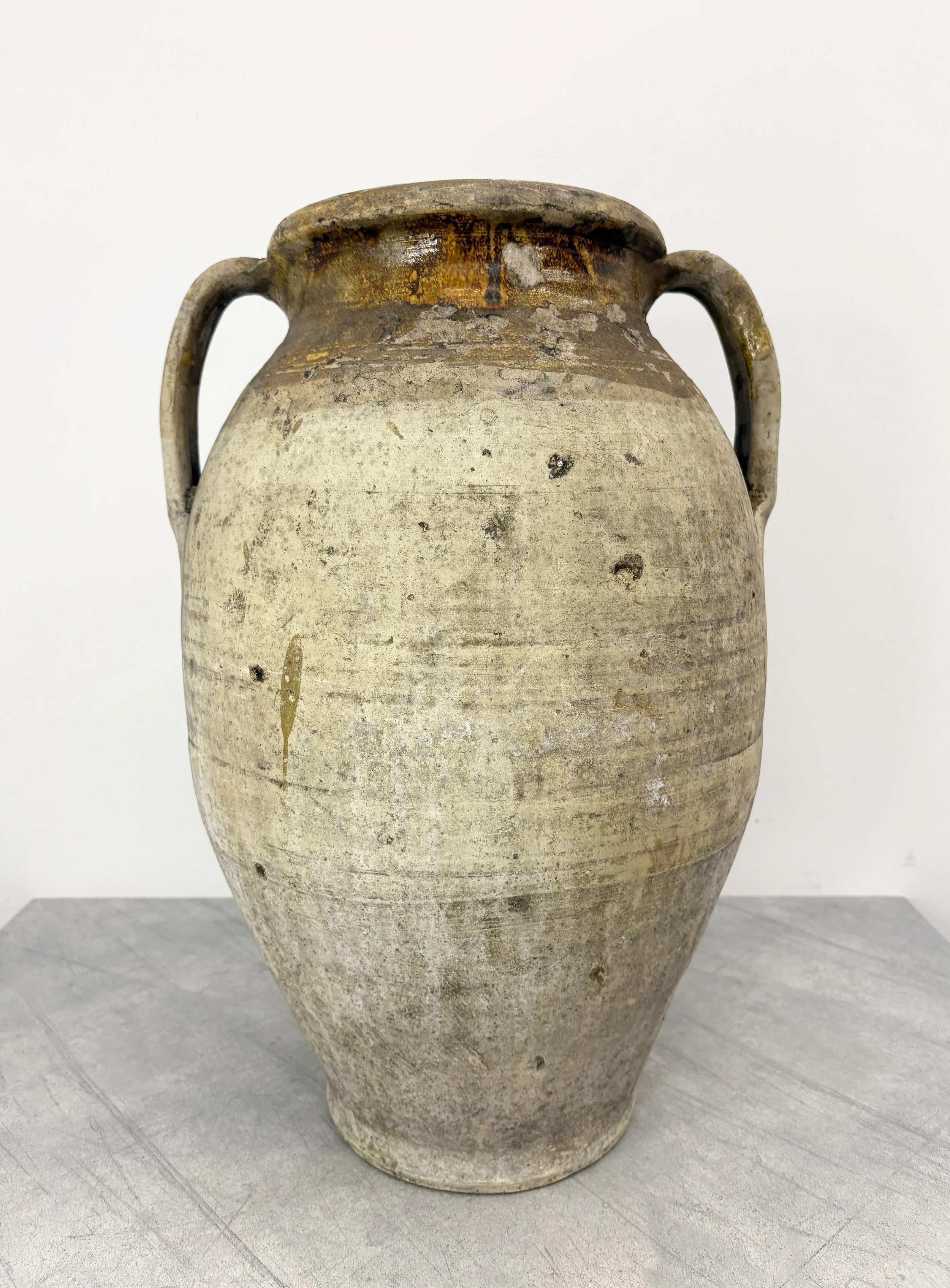 rustic farmhouse pottery Italy