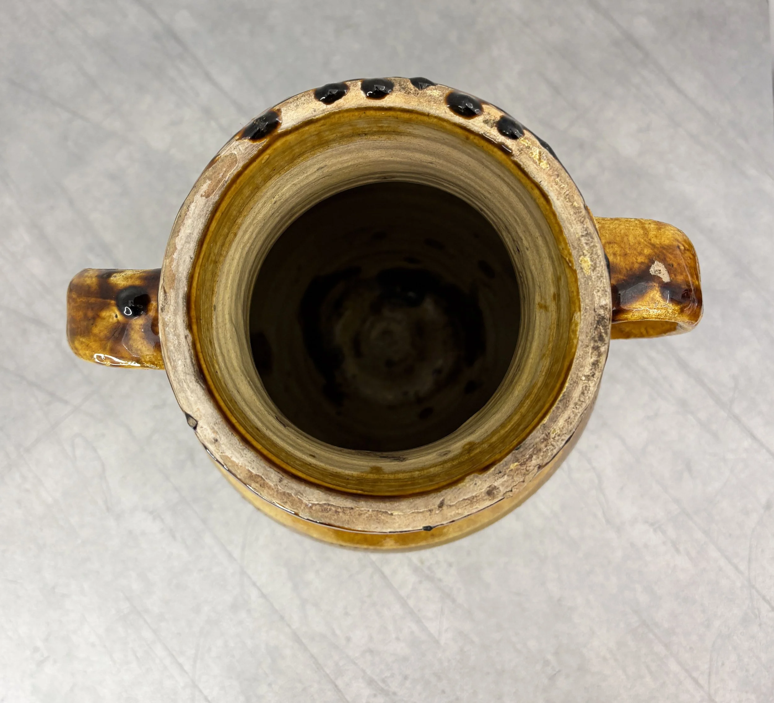 farmhouse pottery Puglia