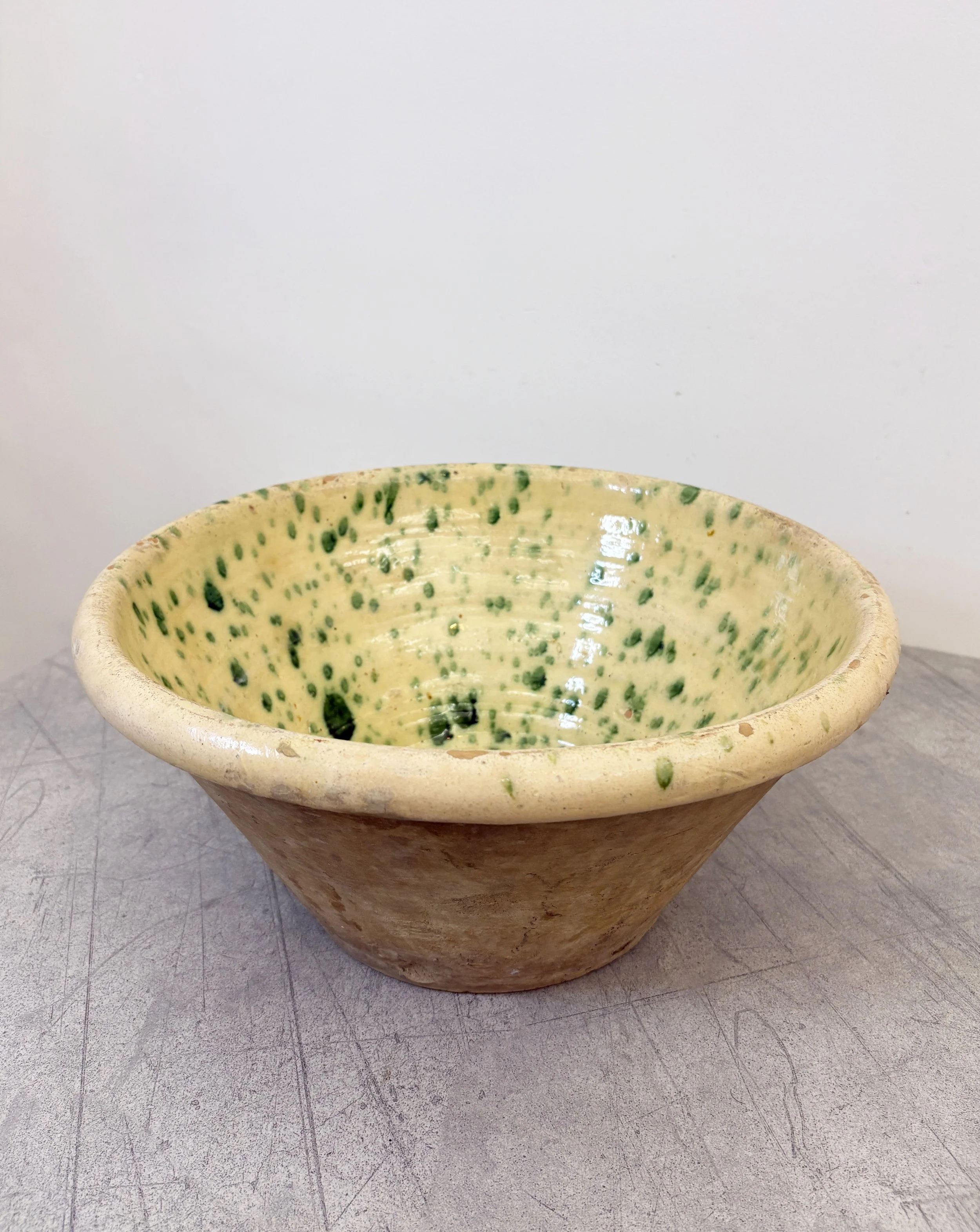 green splatter glaze ceramic bowl Puglia