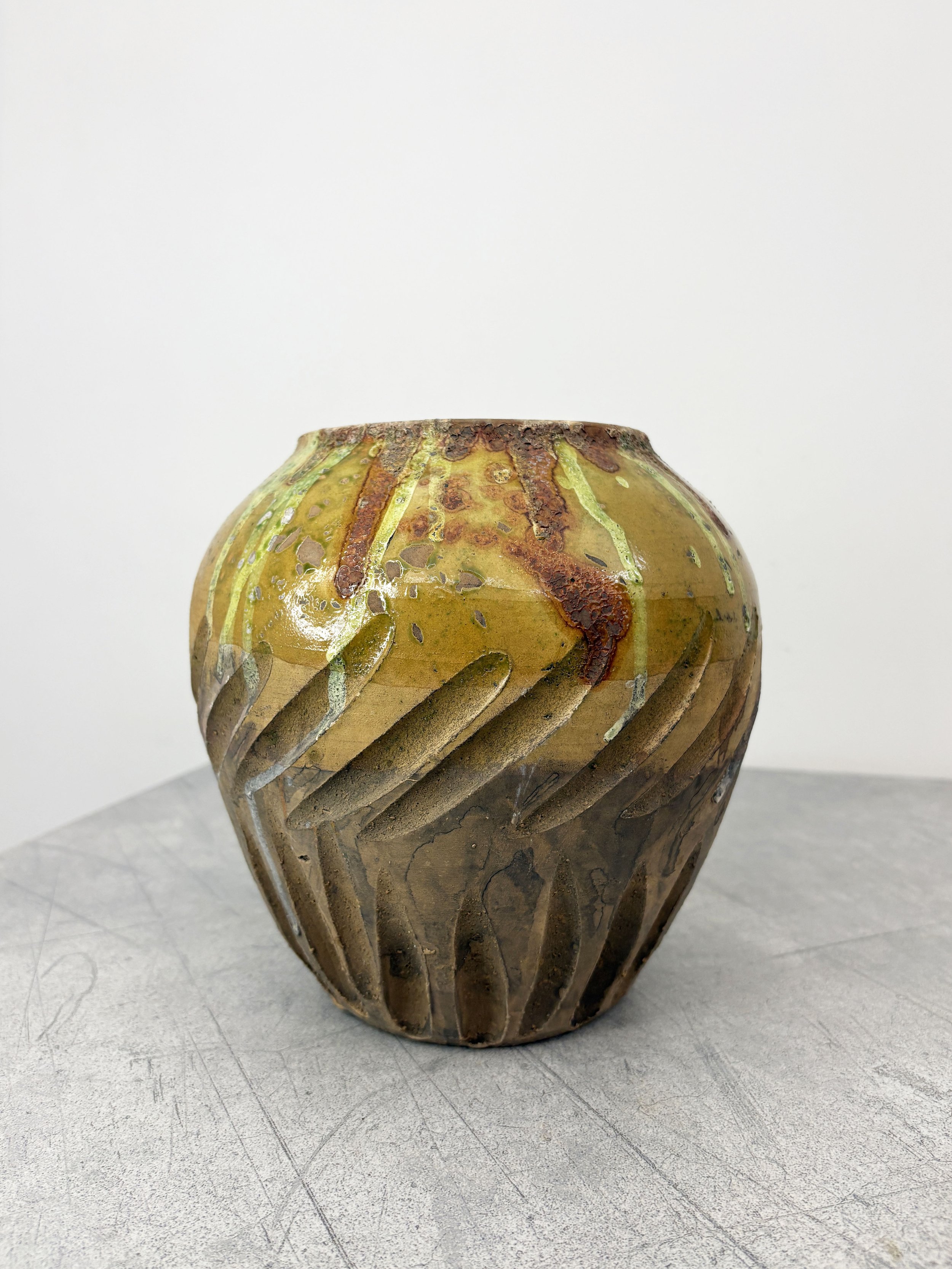 vintage mid-century vase Puglia