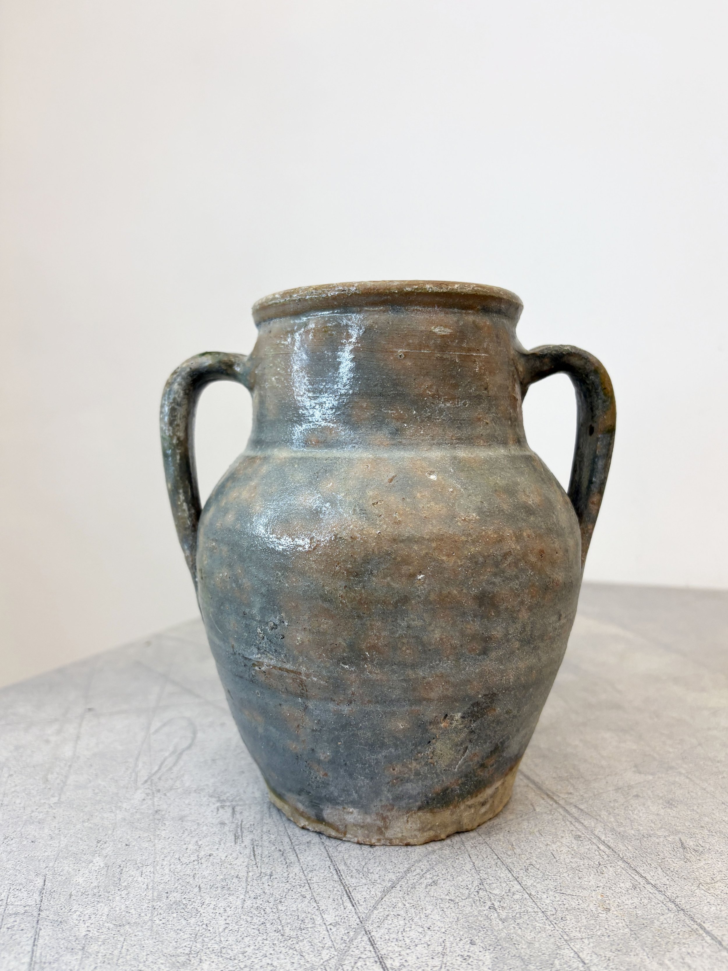 handmade rustic pottery southern Italy