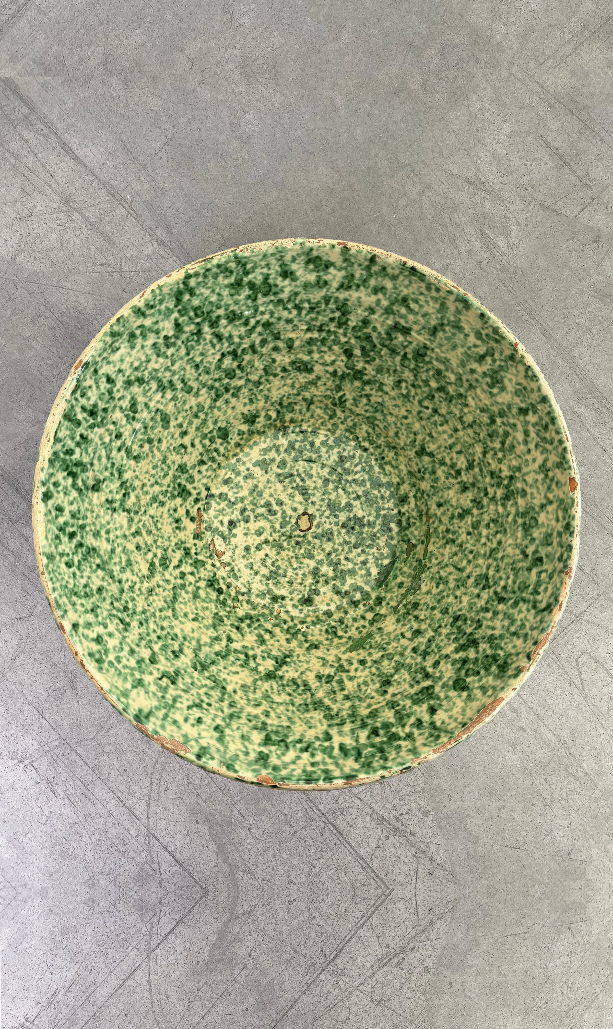 ANTIQUE GREEN SPLATTER CERAMIC BOWL PUGLIA