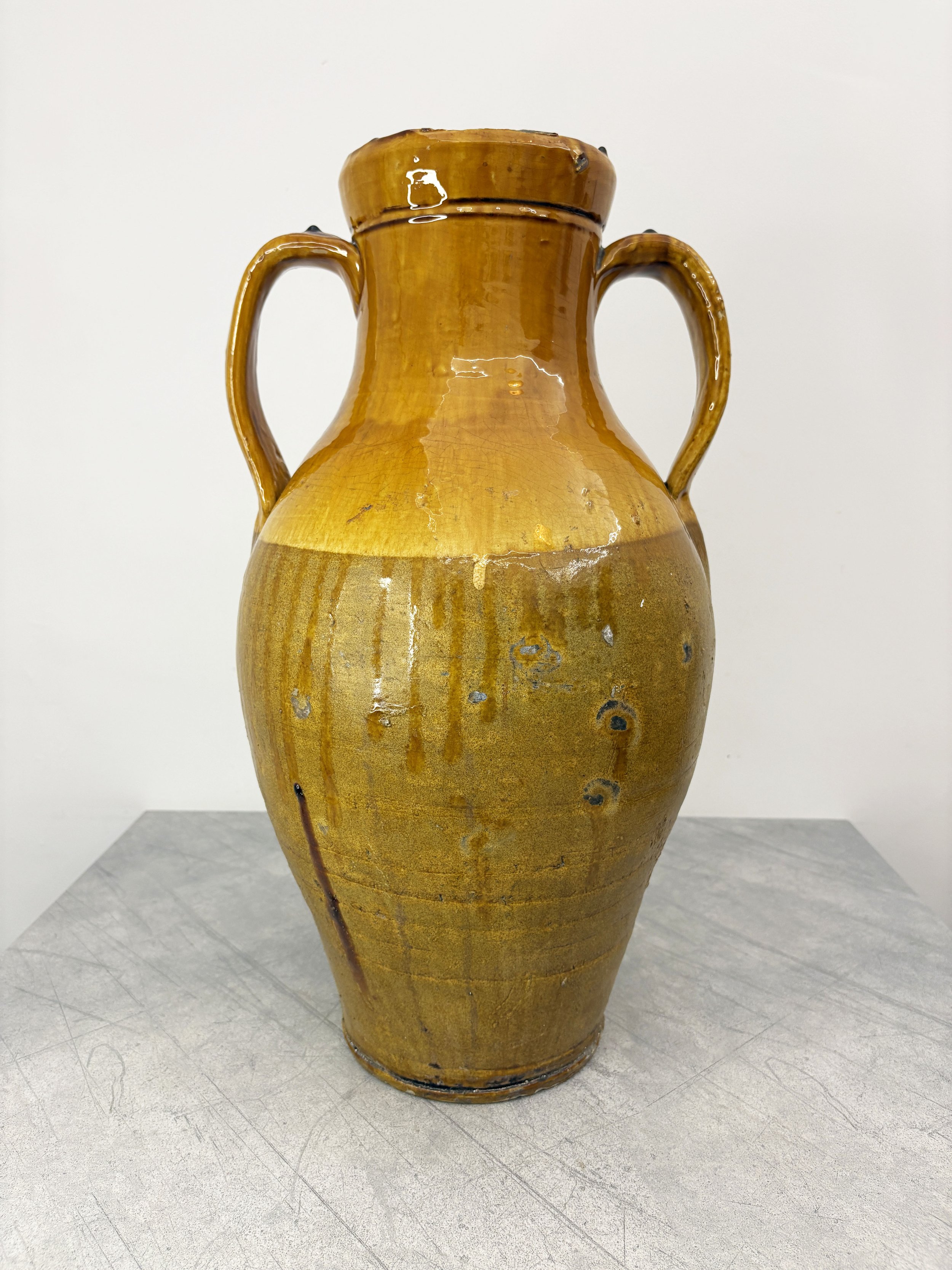 large vase with handles Puglia