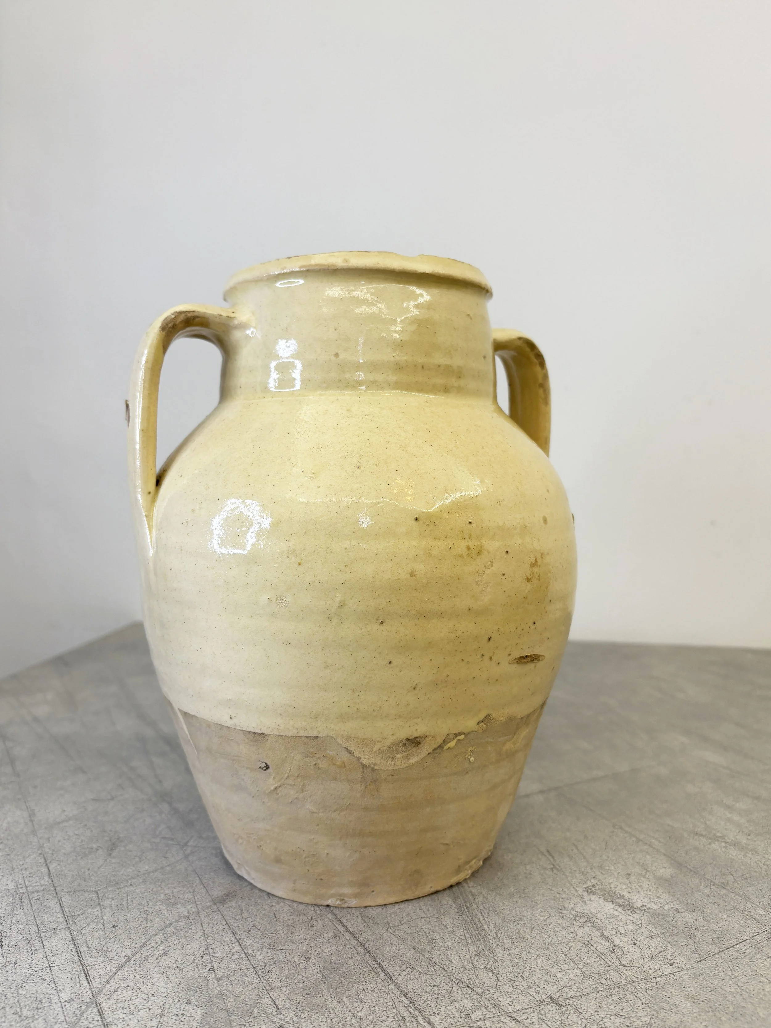 antique cream confit pot Puglia