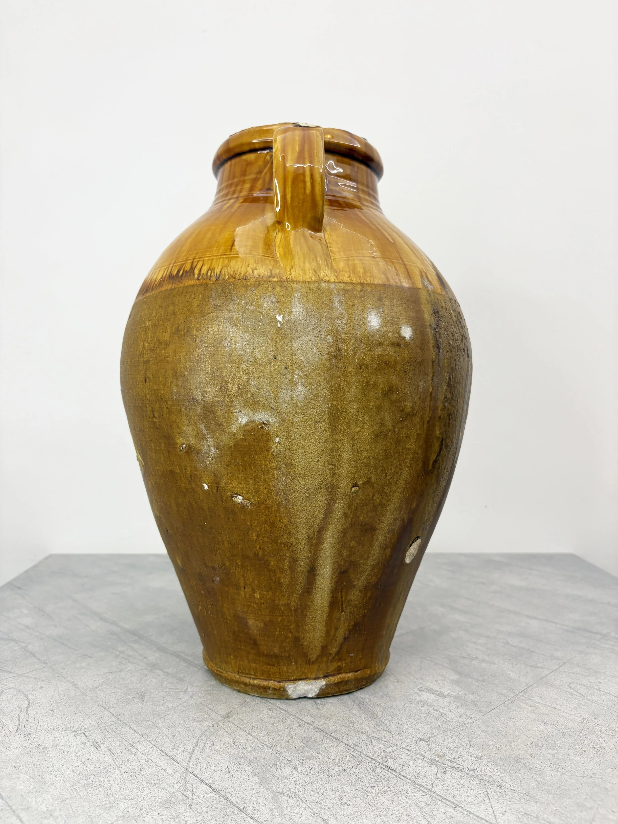 vintage ceramic farmhouse pot Puglia