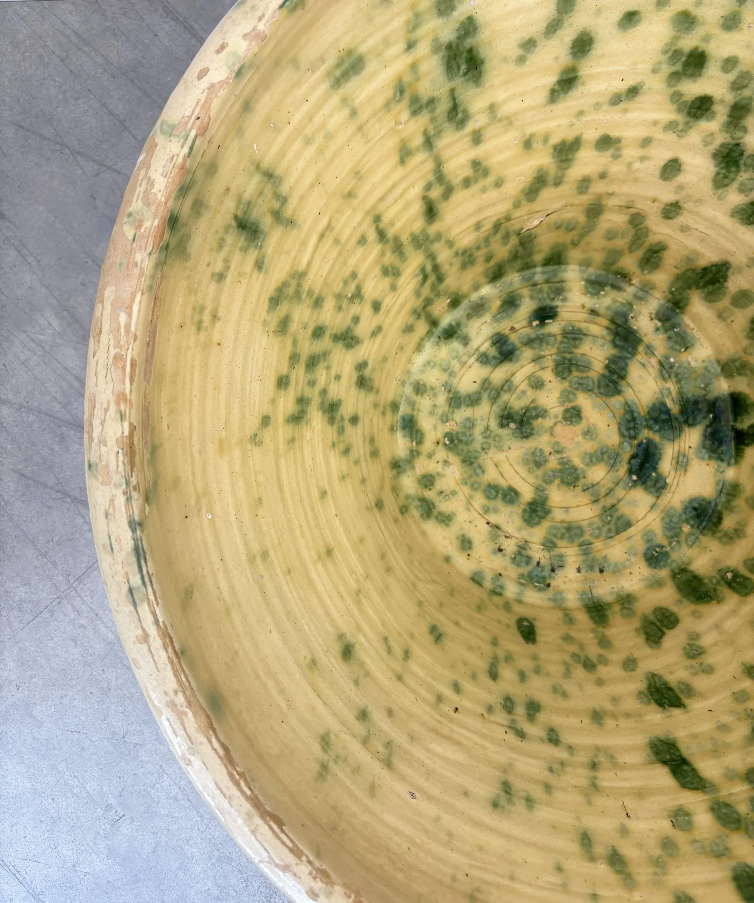 green splatter glaze ceramics Puglia