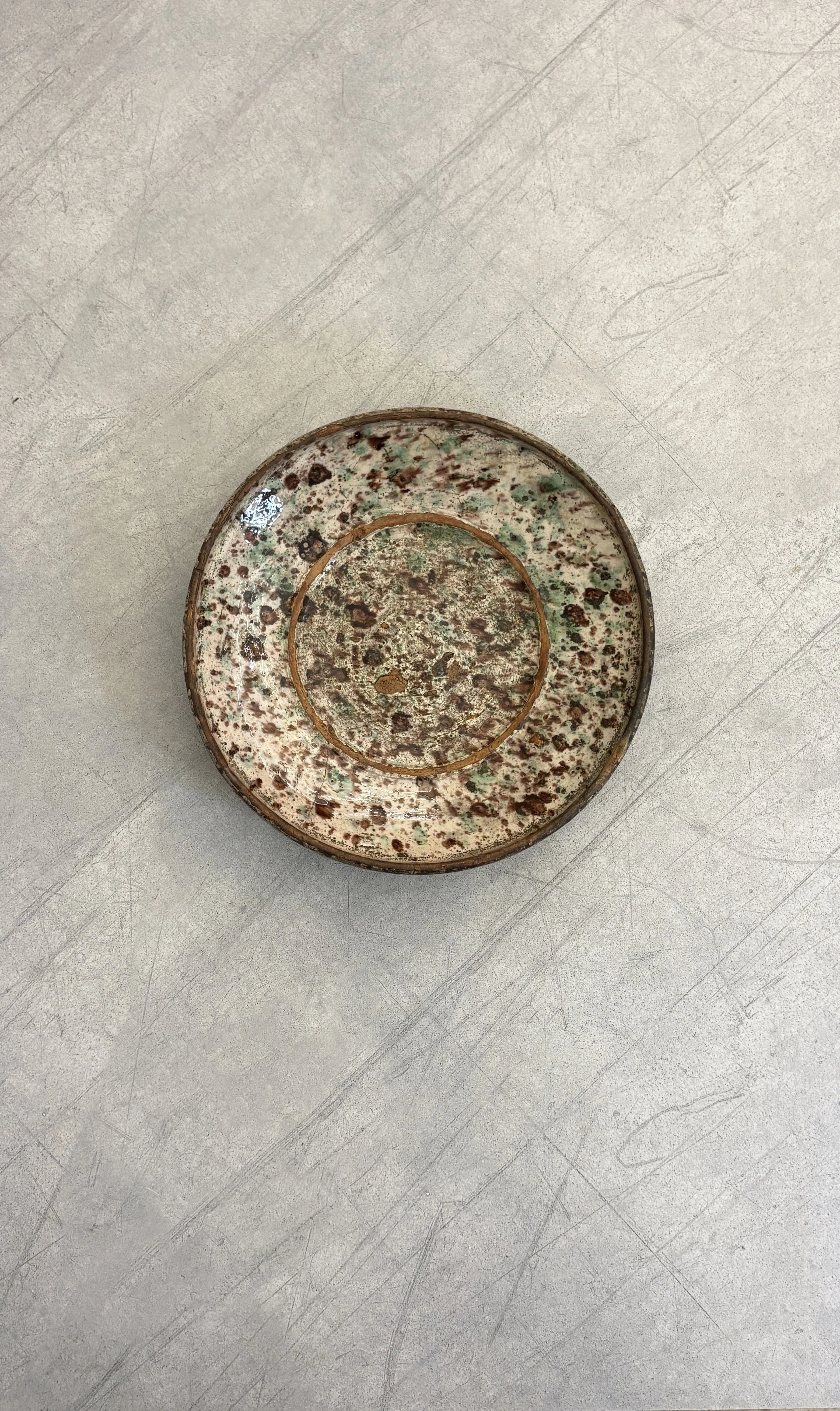ANTIQUE SPLATTER GLAZE PLATE PUGLIA