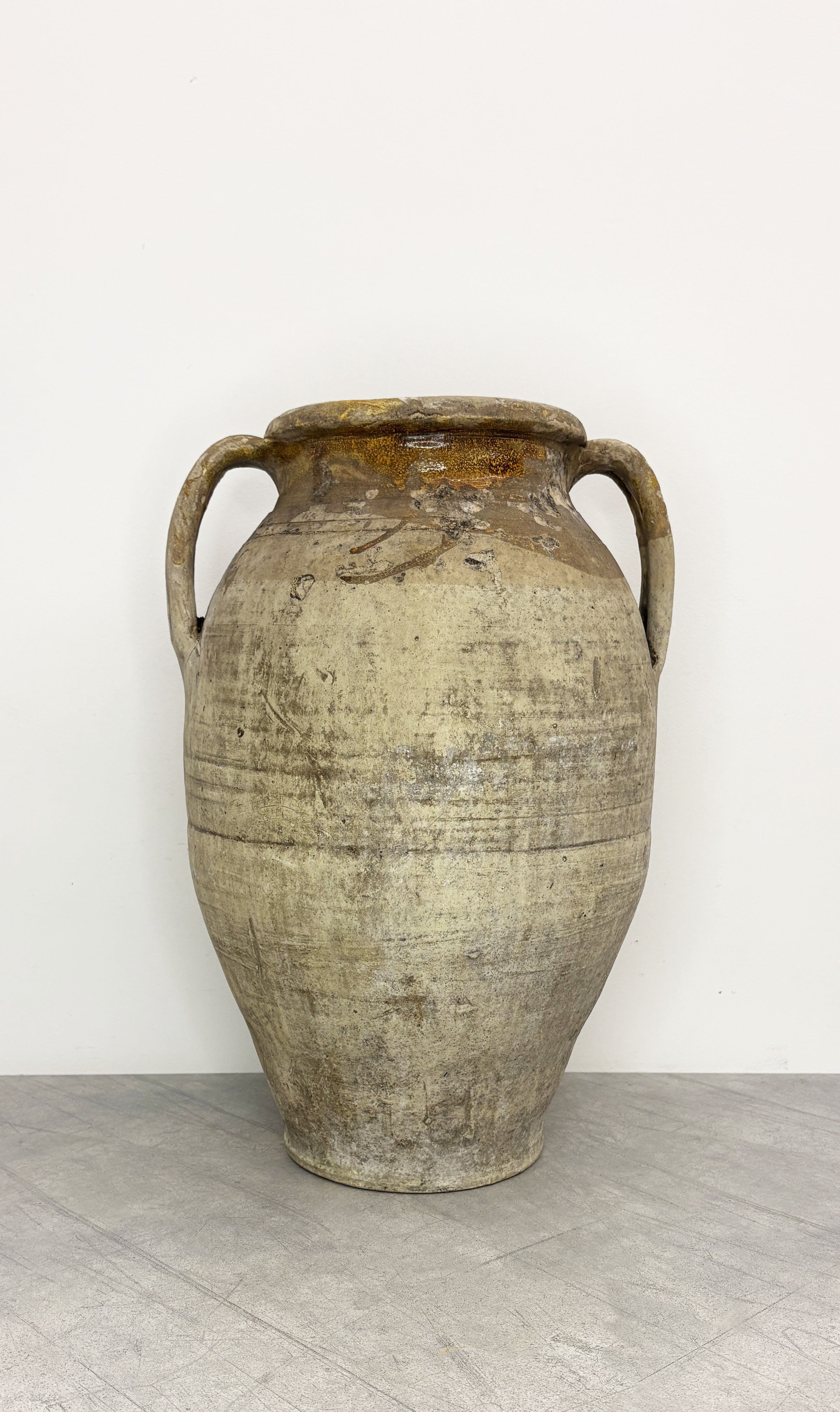 LARGE RUSTIC POTTERY PUGLIA