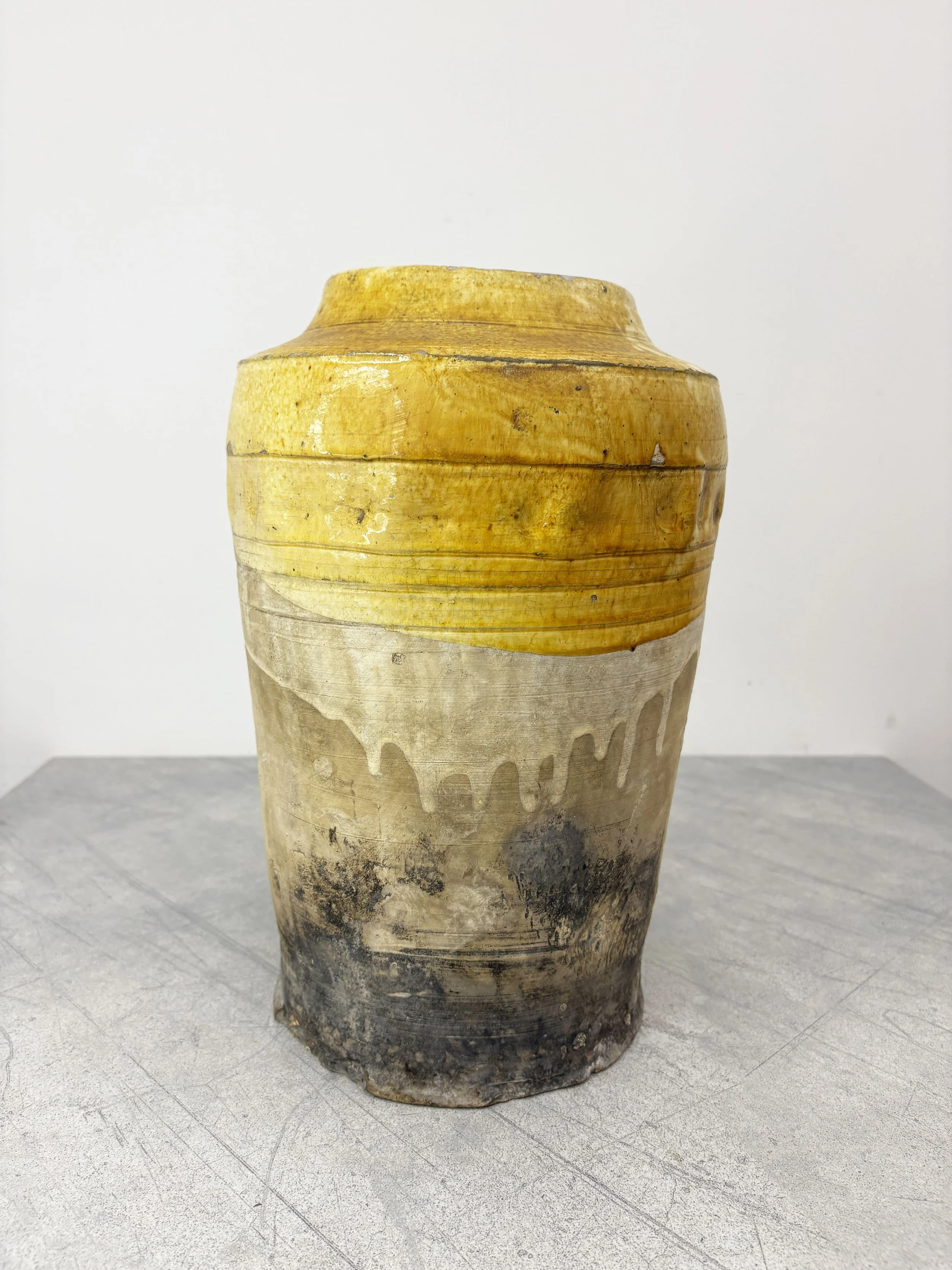 large farmhouse vase Puglia