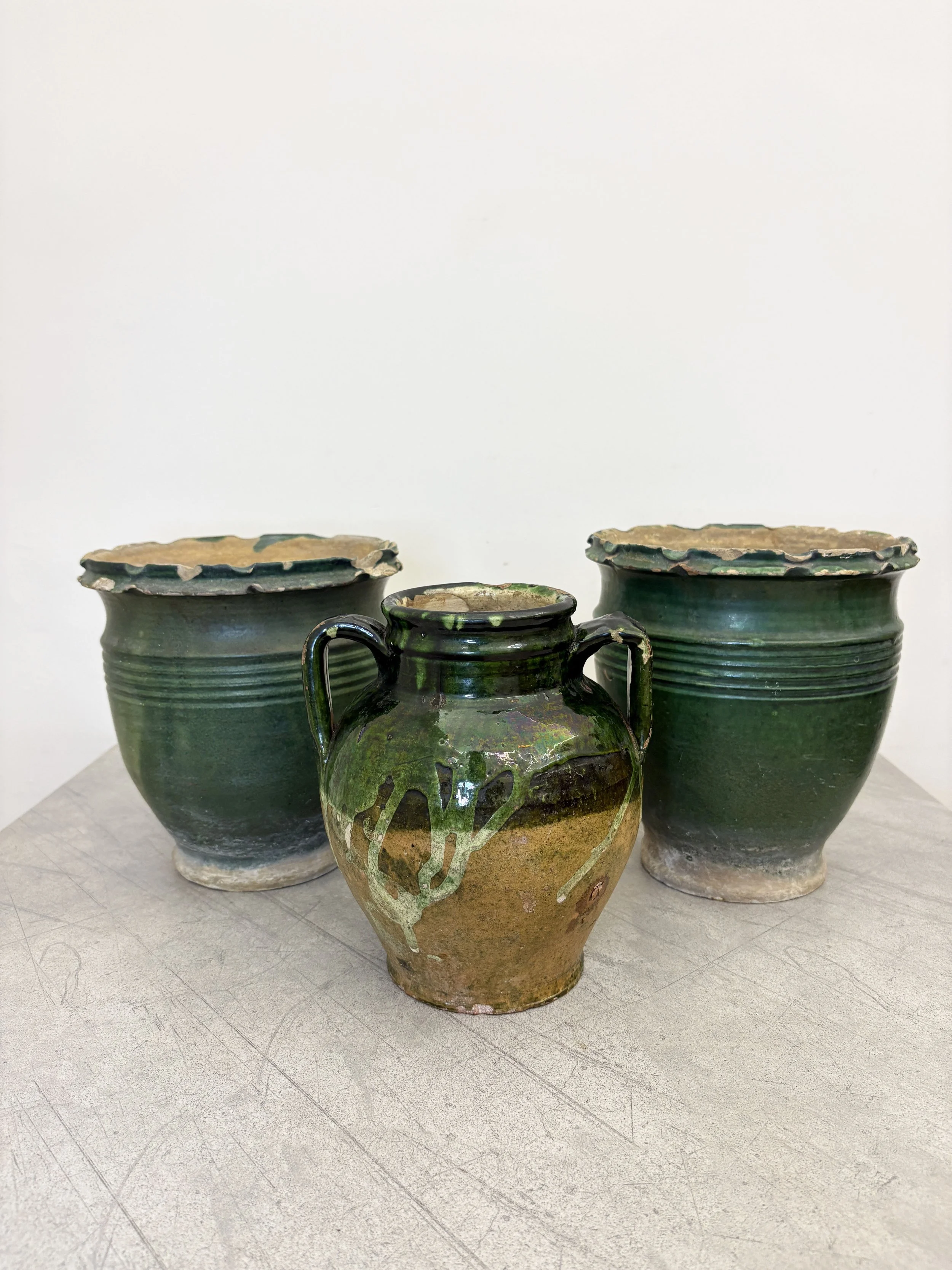 antique green glazed pottery Puglia