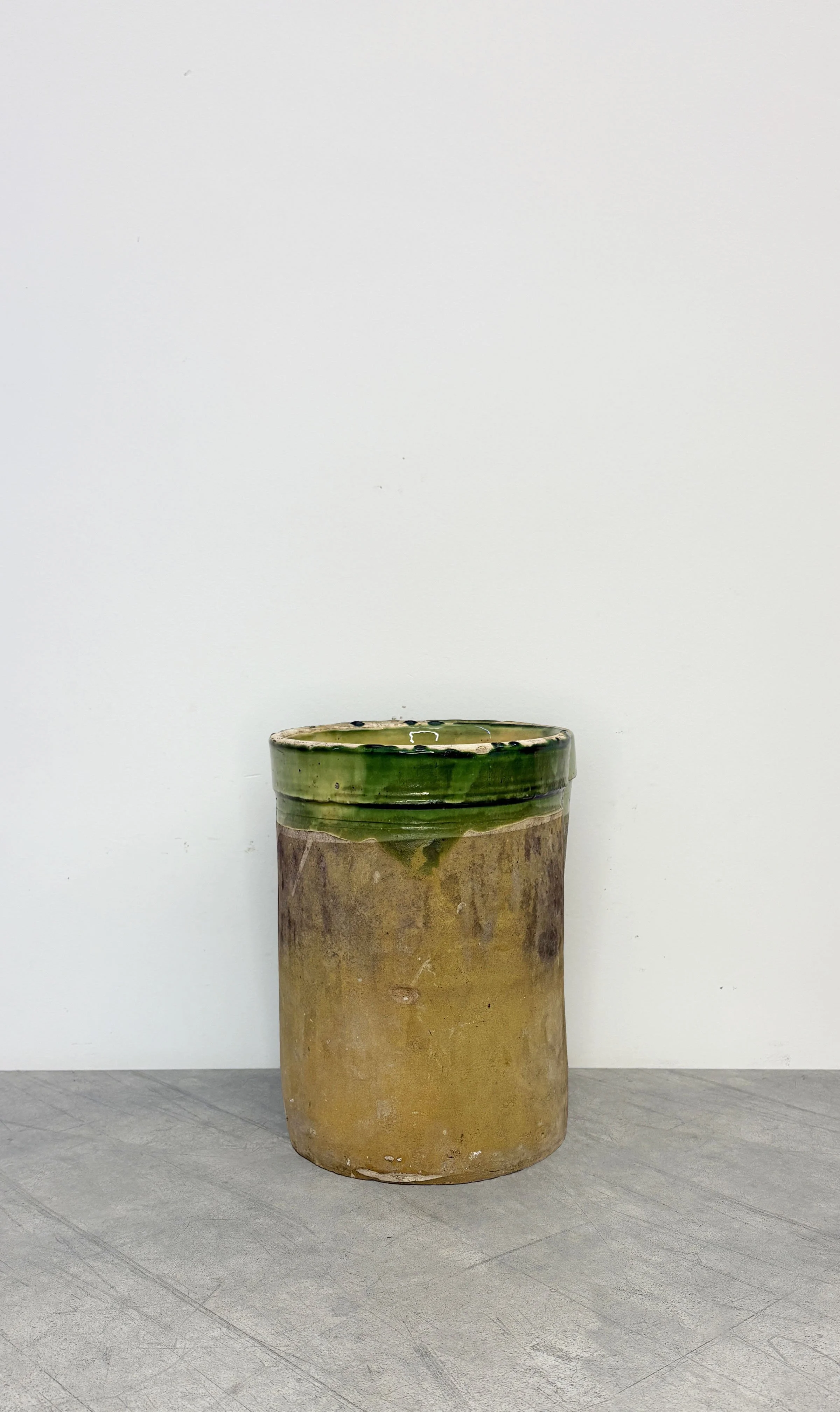 ANTIQUE FARMHOUSE POT PUGLIA