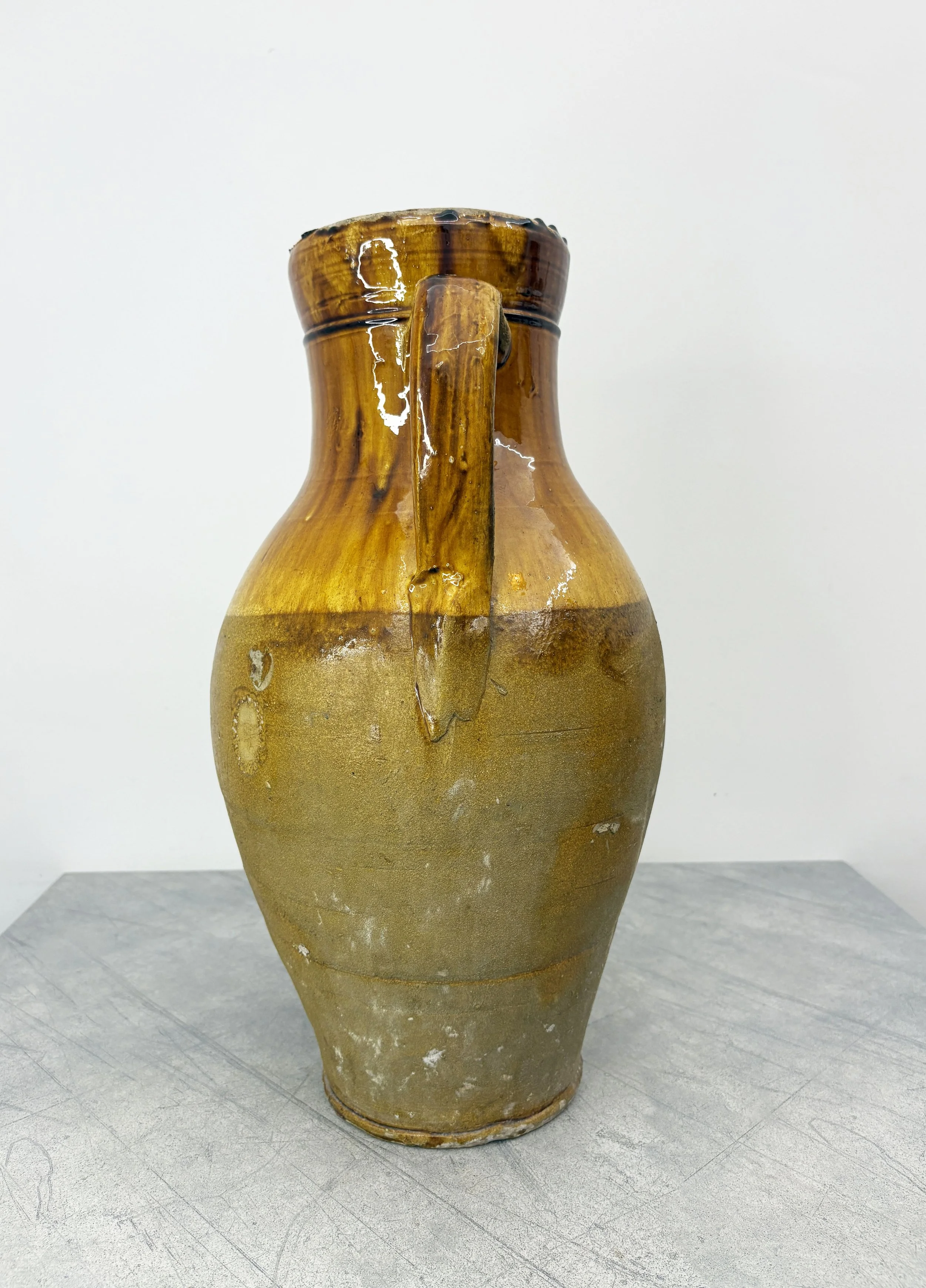 antique rustic amphora Puglia