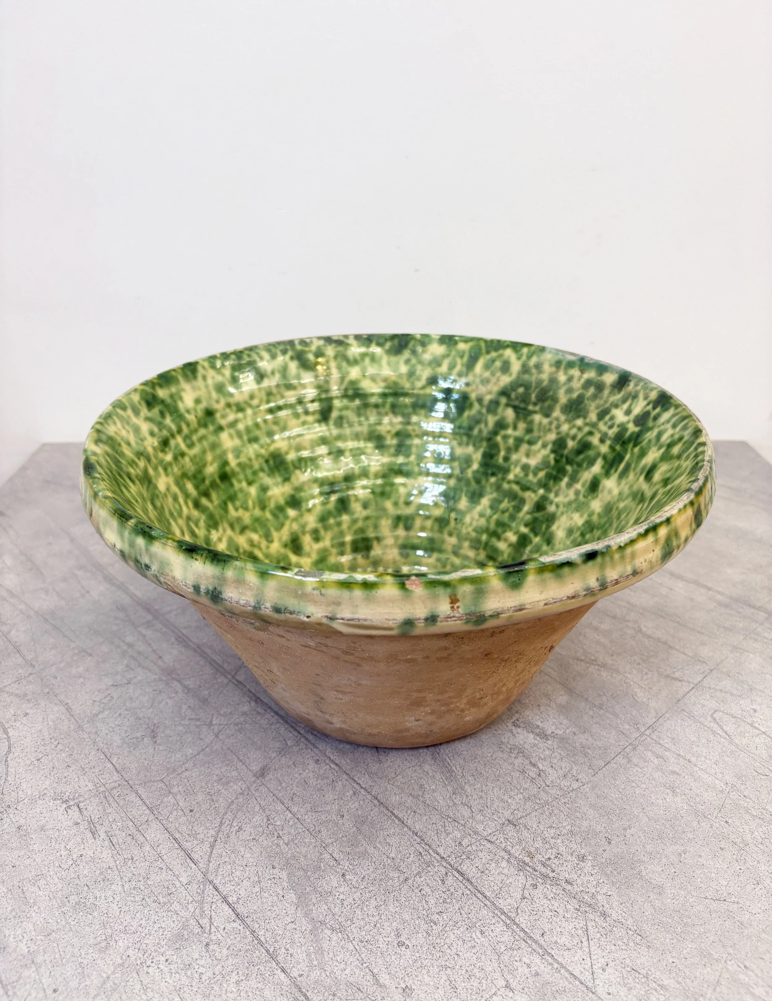 vintage Pugliese green splatter glaze bowl.