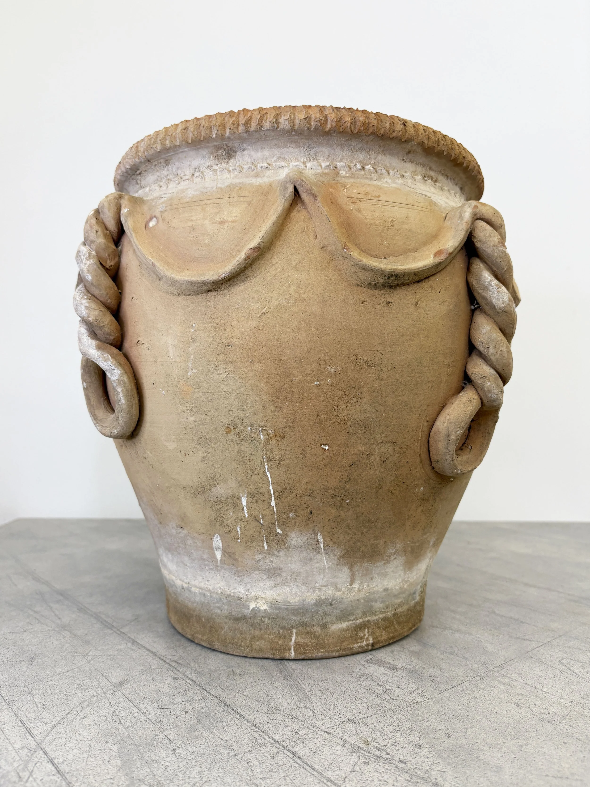 farmhouse plant pot