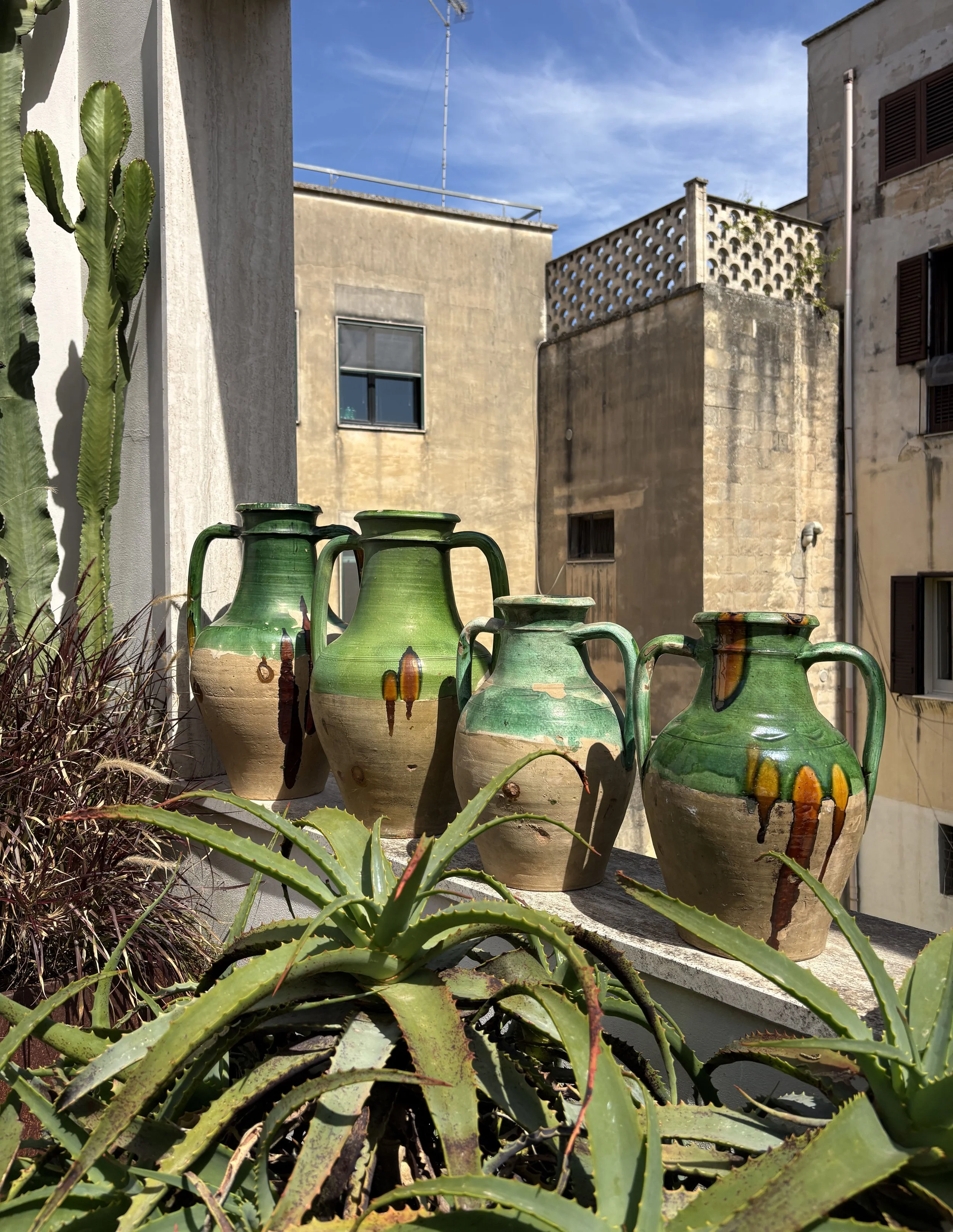 vintage farmhouse ceramics from Puglia