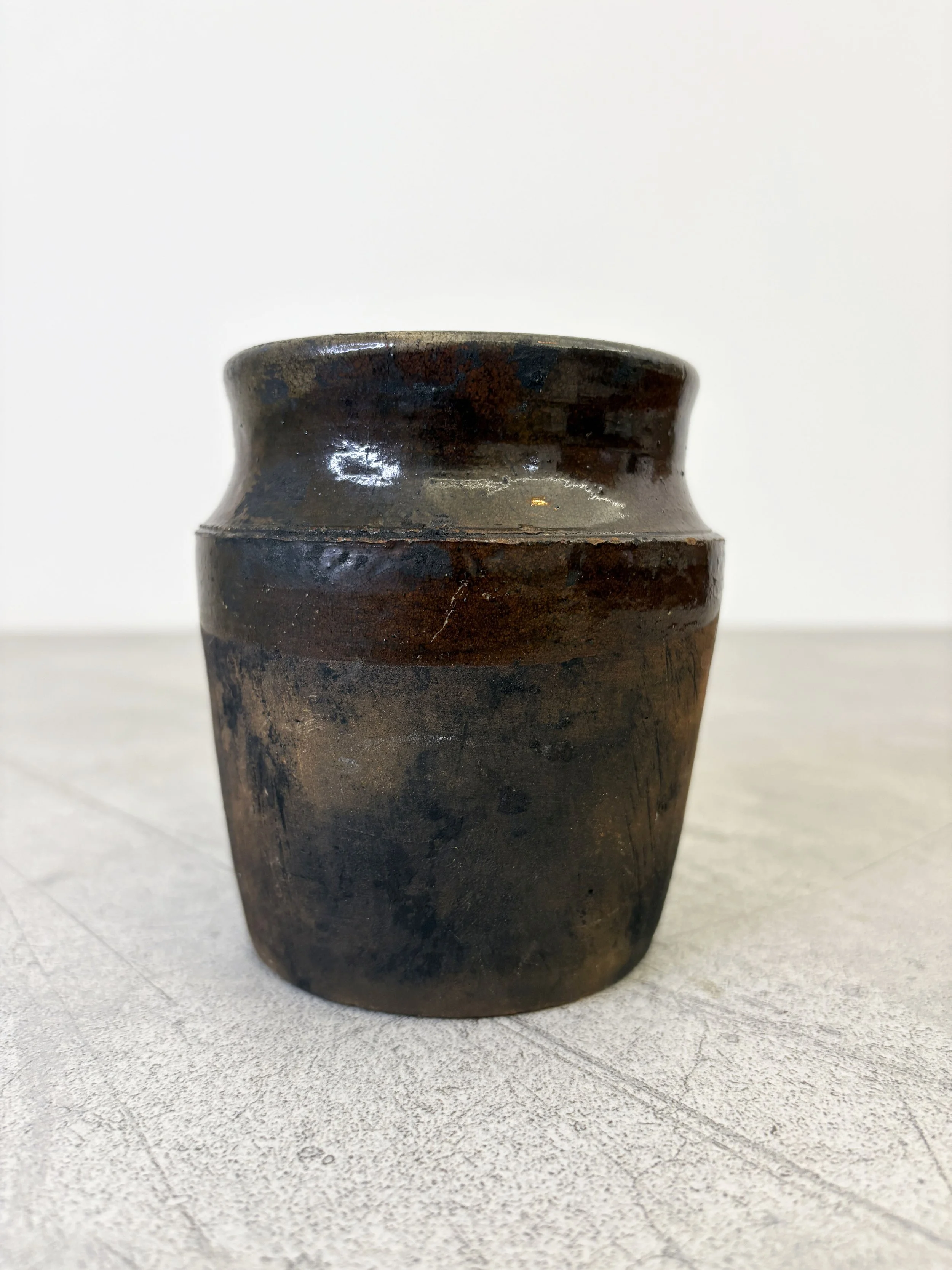antique pottery Puglia