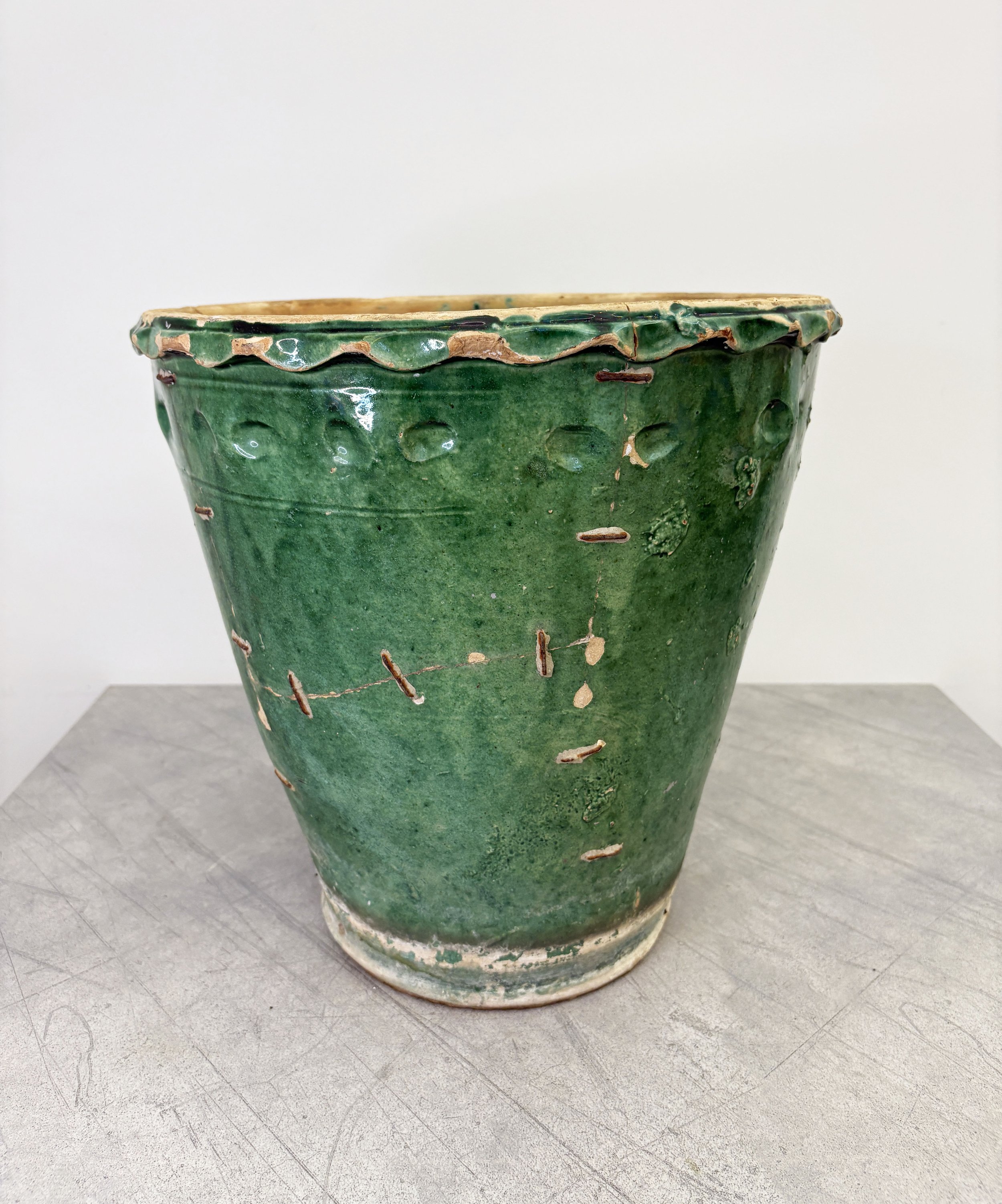 large Apulian plant pot