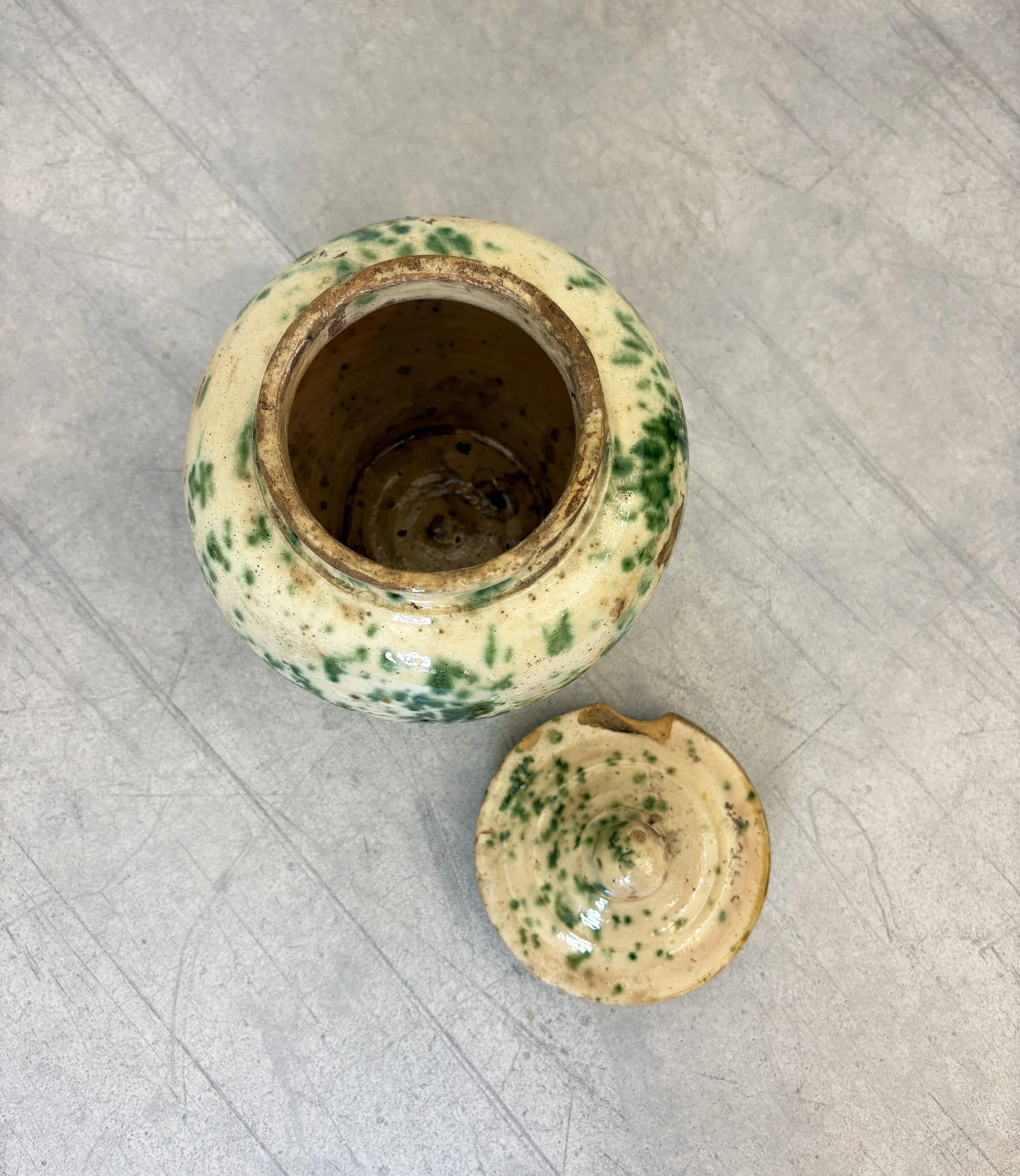 antique green splatter yeast pot Puglia