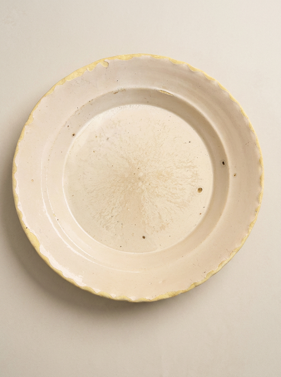 XL Antique Scallop Edge Plate