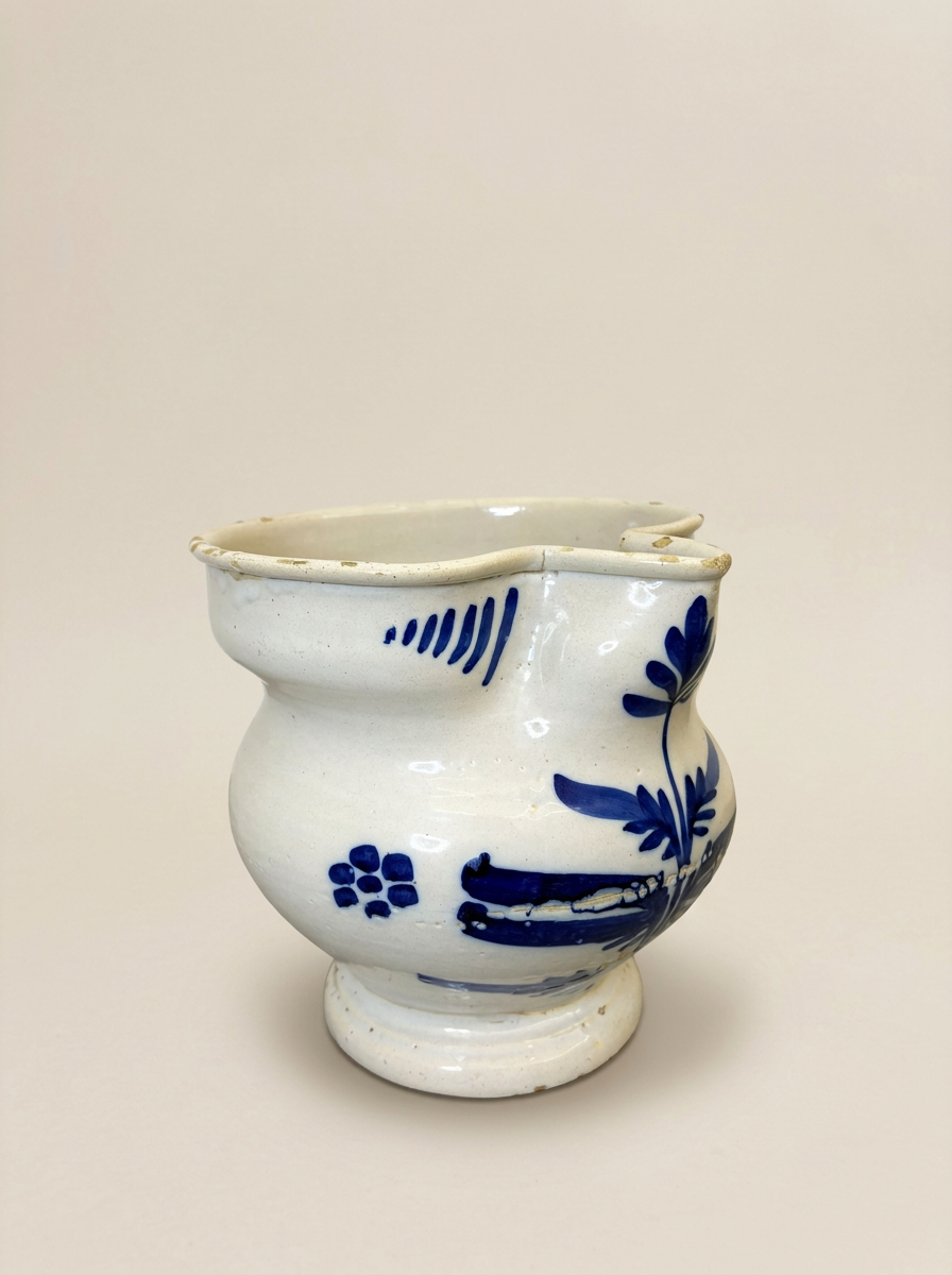 blue and white Faenza ceramics