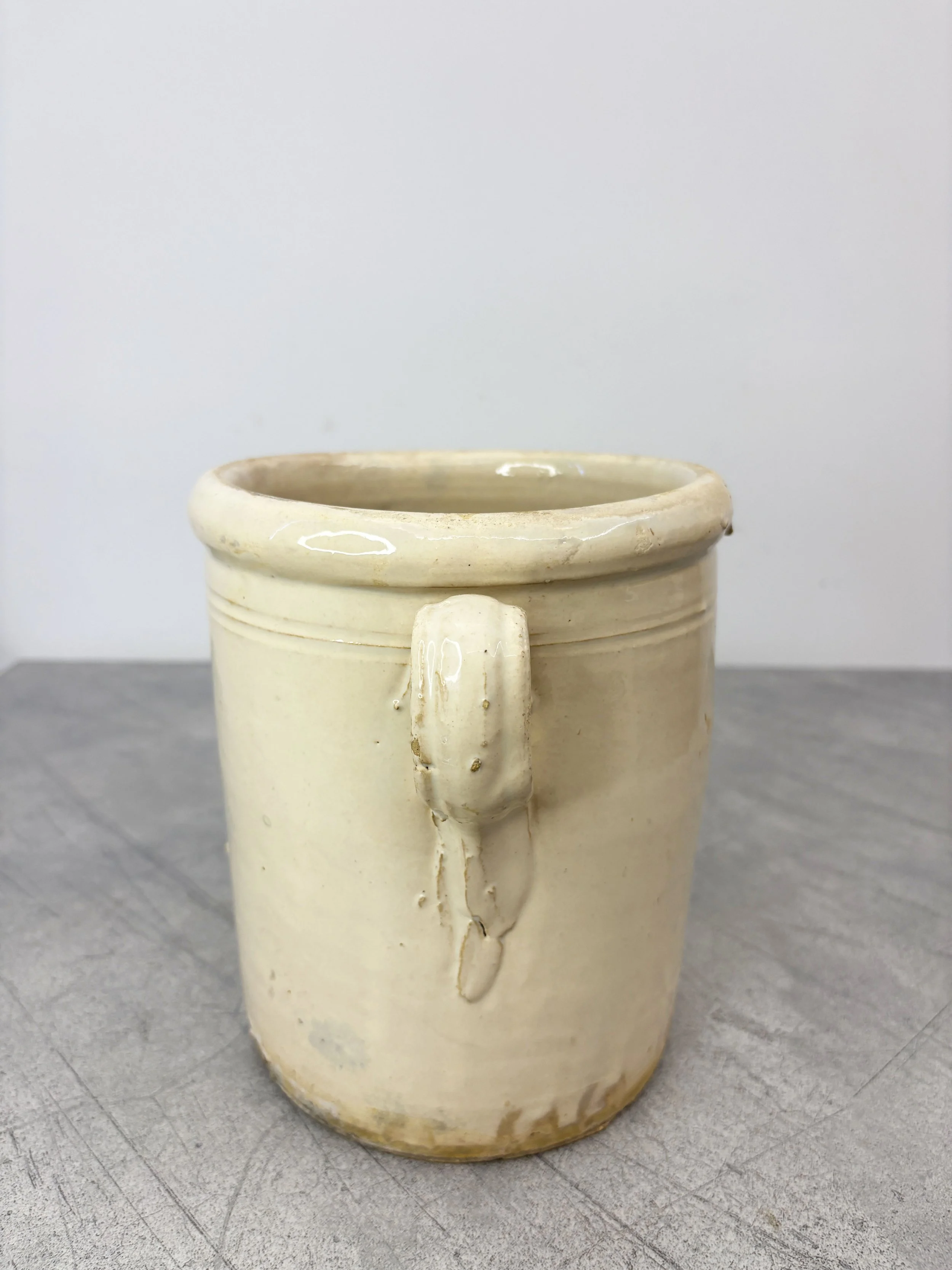 white glazed confit pot with handles Puglia