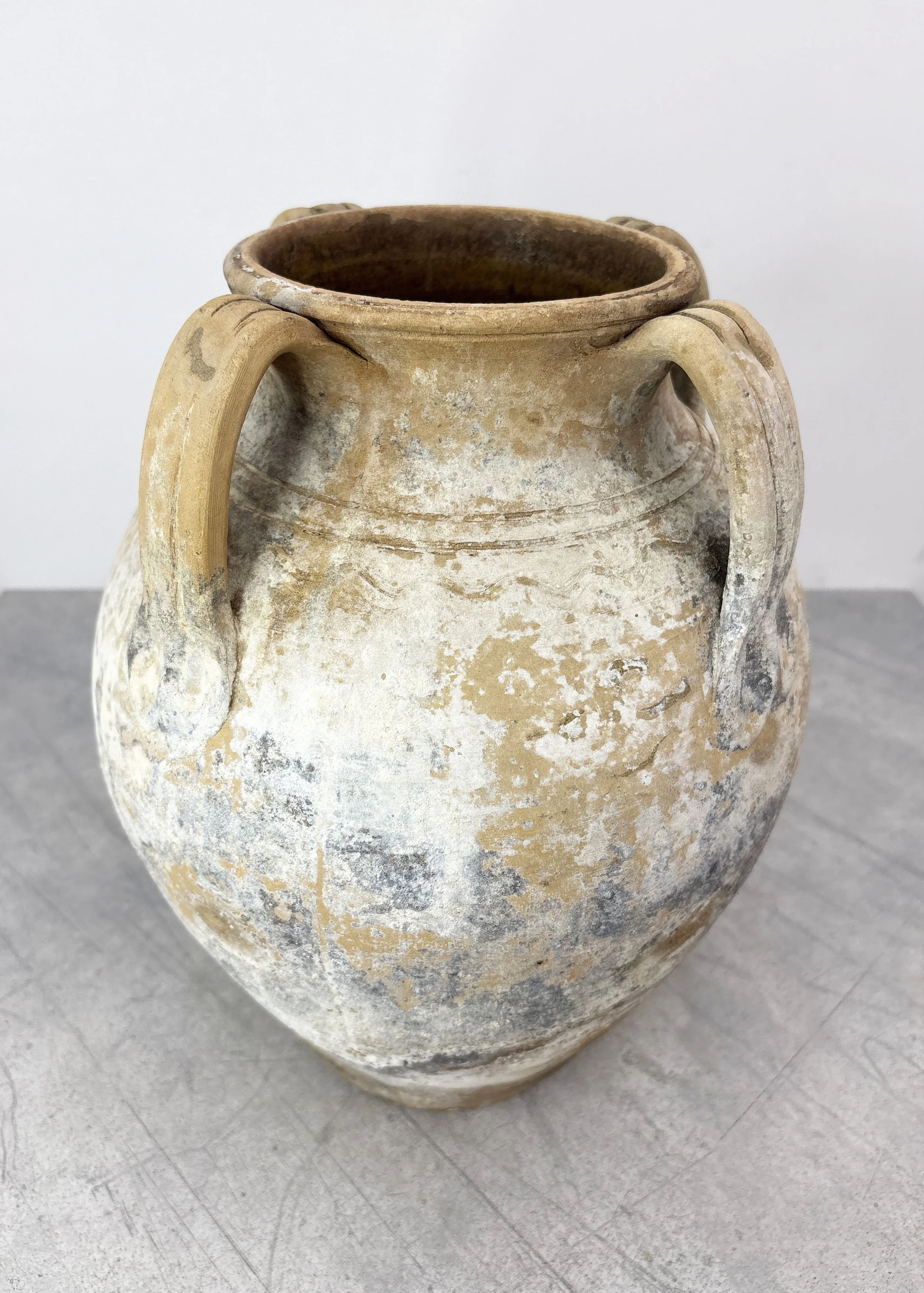 rustic pot with handles Puglia