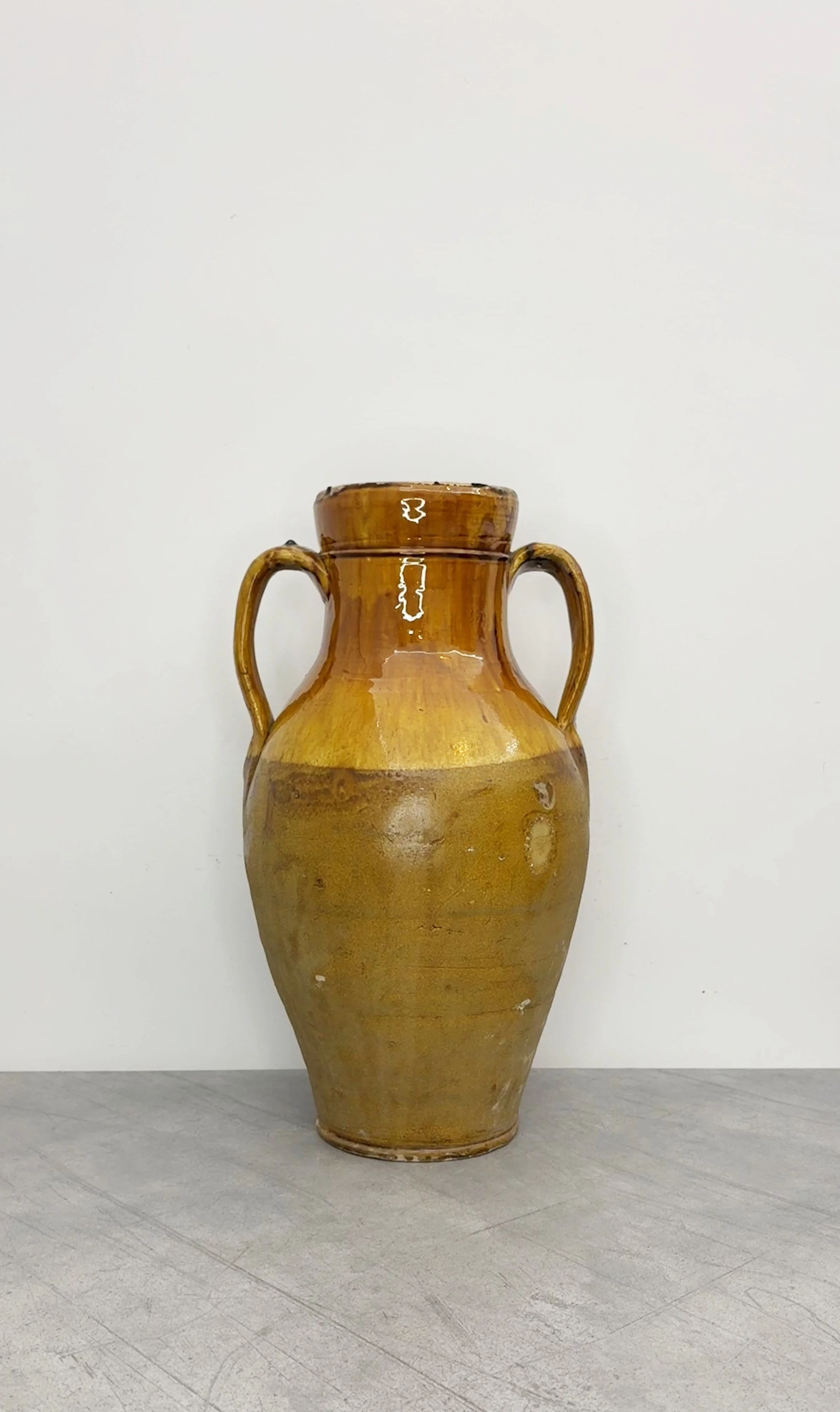 LARGE ANTIQUE YELLOW GLAZED VASE PUGLIA